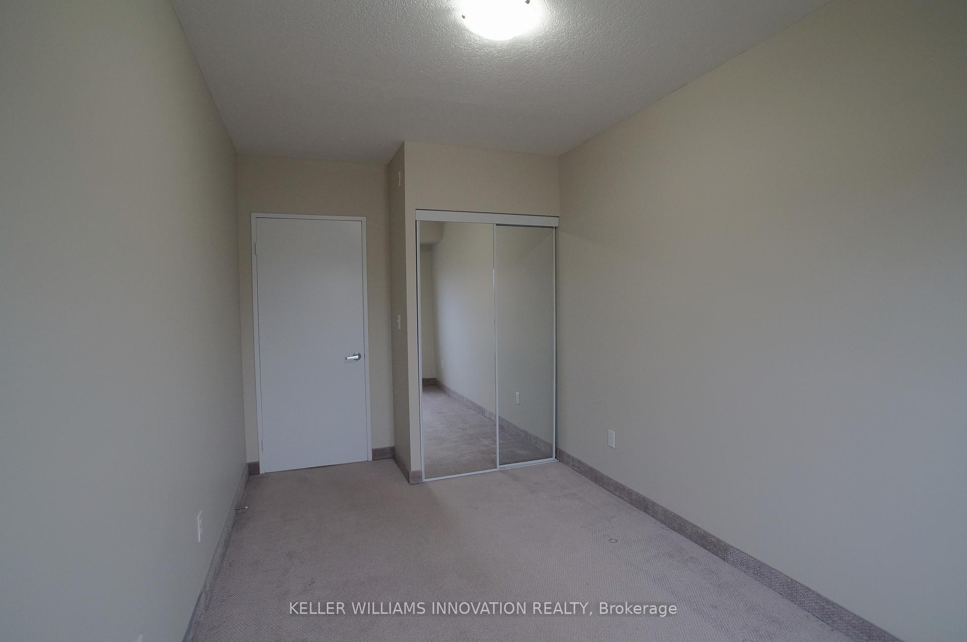Photo 9 of Unit 418, 239 Auburn Drive, Waterloo, Lexington/Lincoln Village — HOMEH