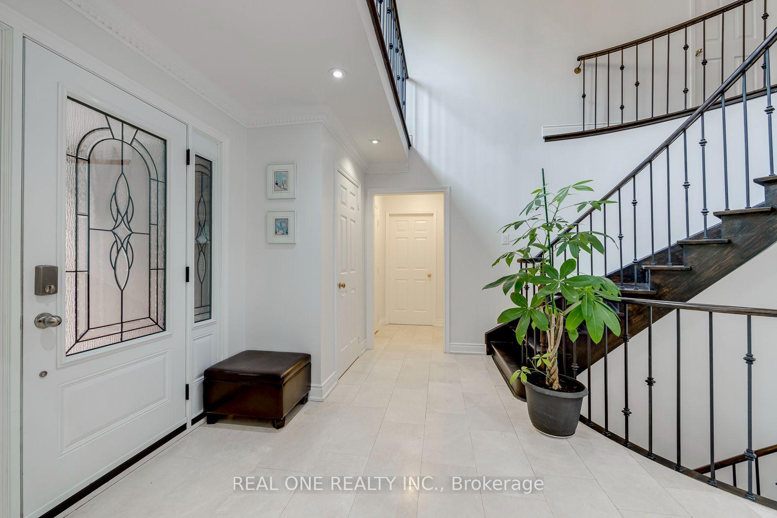 Photo 6 of 2041 Madden Boulevard, Oakville, River Oaks — HOMEH