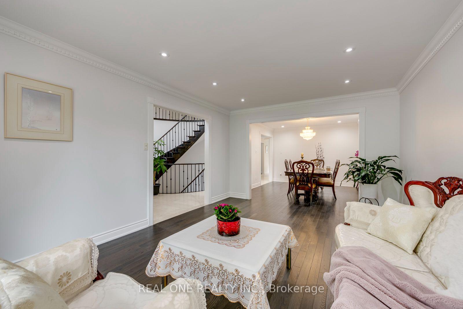 Photo 10 of 2041 Madden Boulevard, Oakville, River Oaks — HOMEH