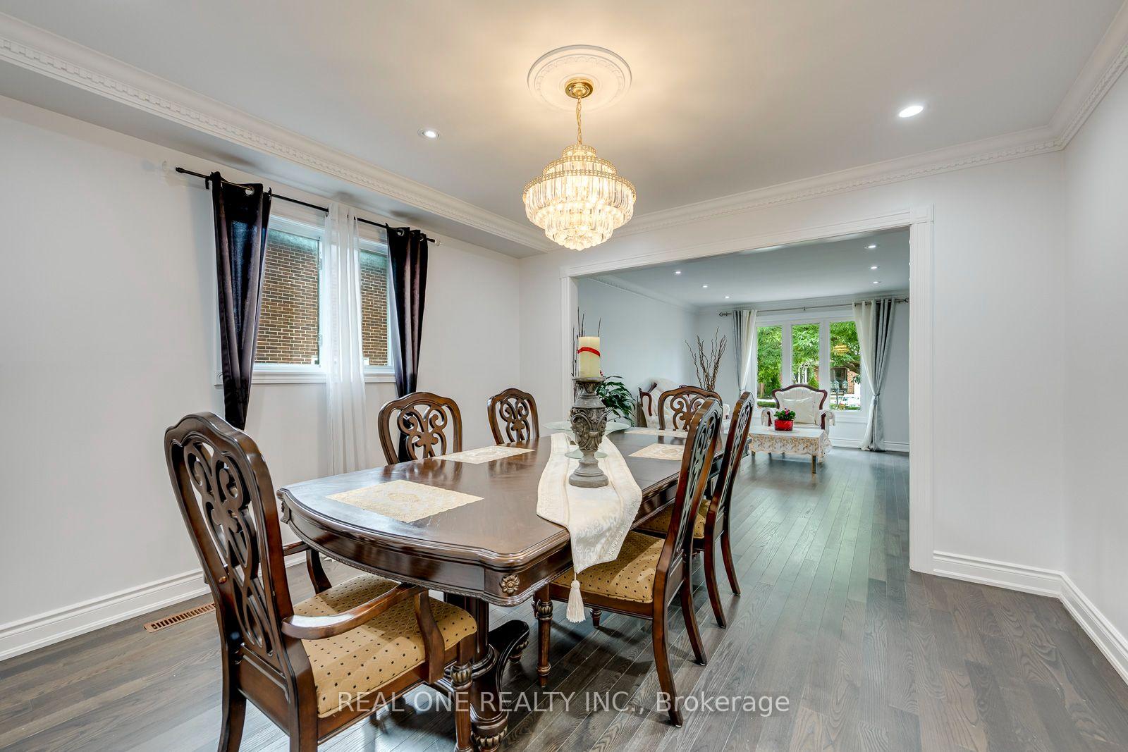 Photo 13 of 2041 Madden Boulevard, Oakville, River Oaks — HOMEH