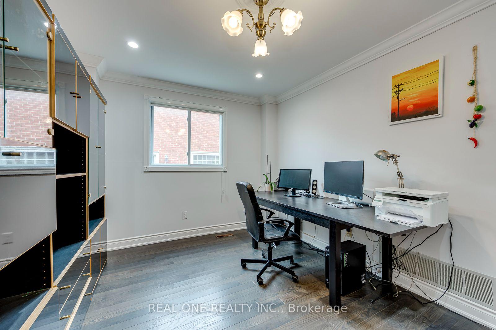 Photo 24 of 2041 Madden Boulevard, Oakville, River Oaks — HOMEH