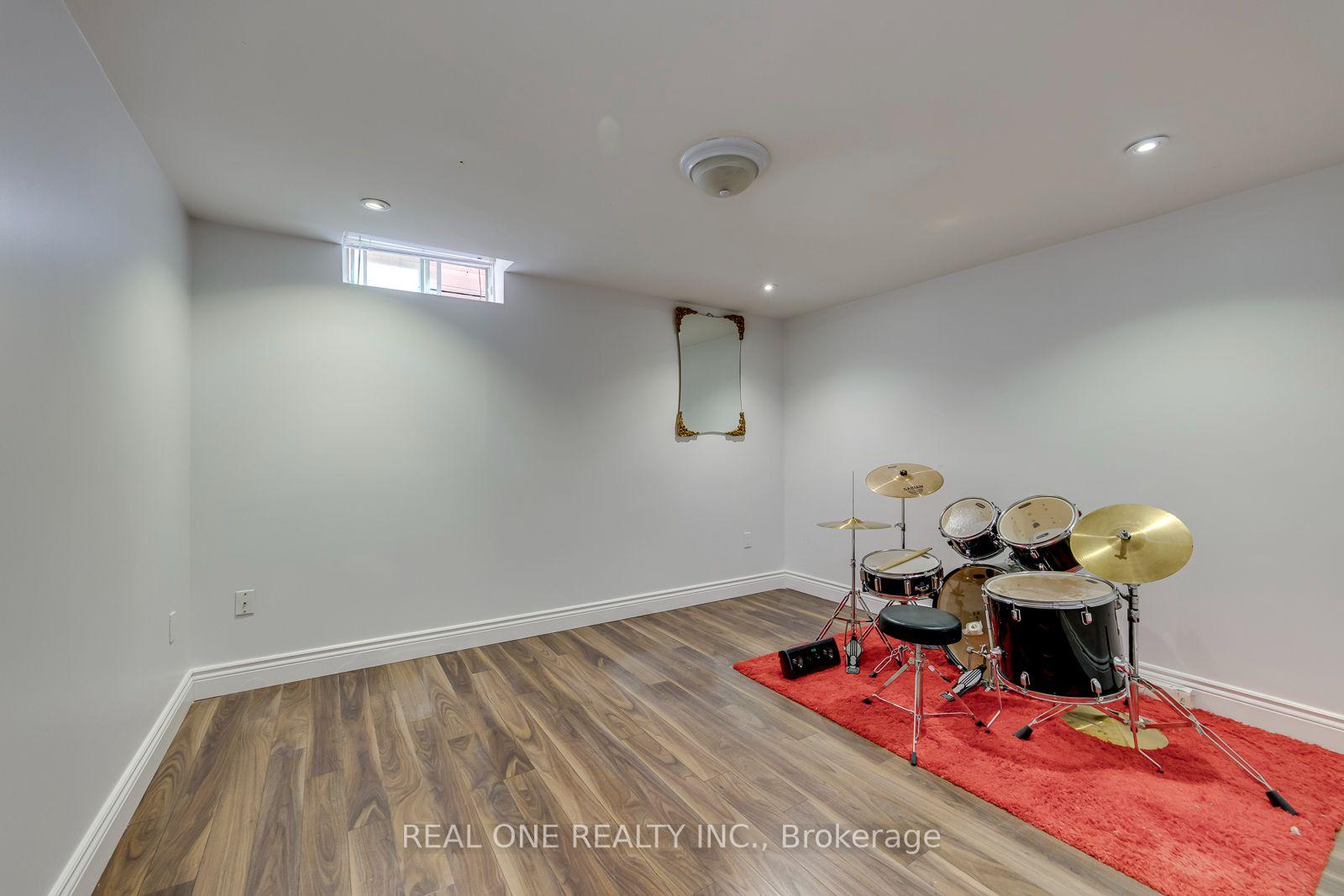 Photo 45 of 2041 Madden Boulevard, Oakville, River Oaks — HOMEH