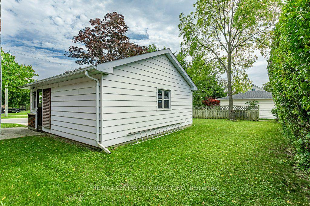 Photo 31 of 123 1/2 Myrtle Street, St. Thomas — HOMEH