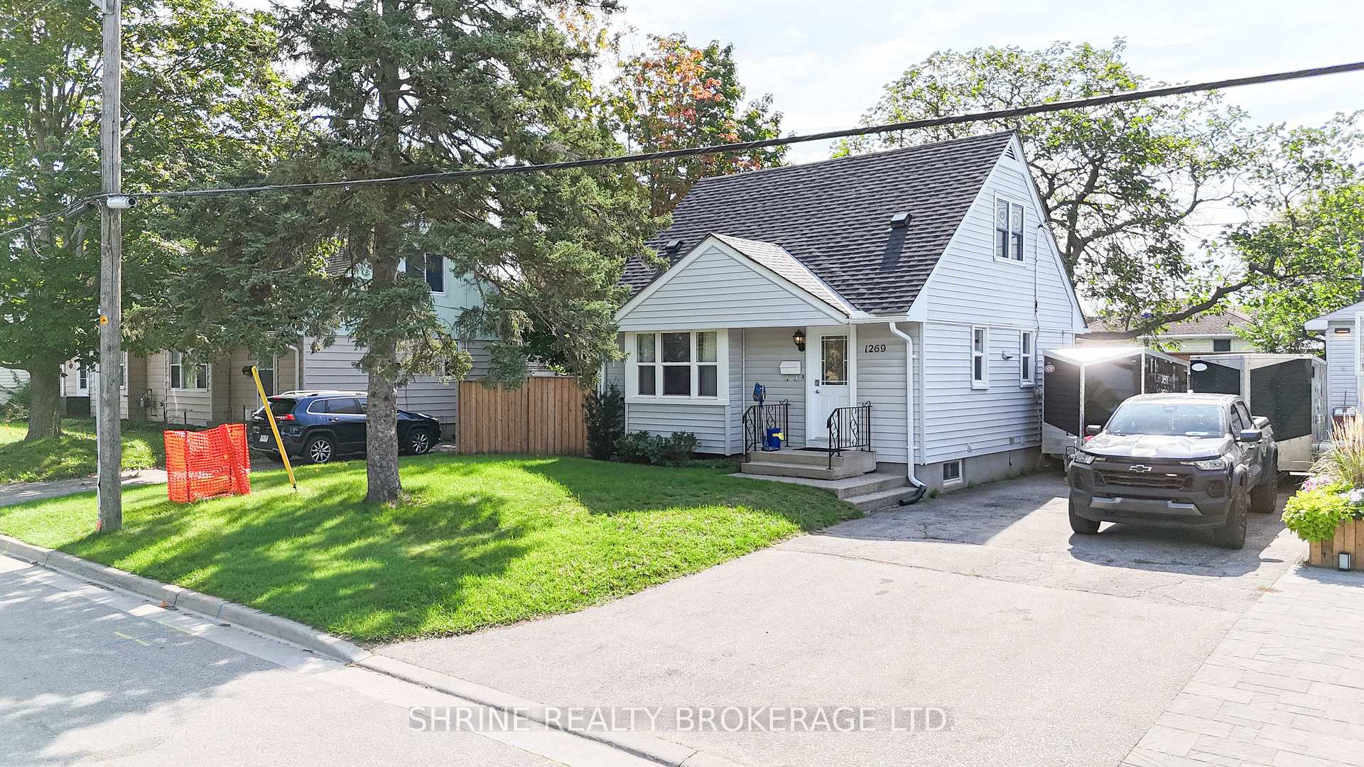 Front of 1269 Landor Street