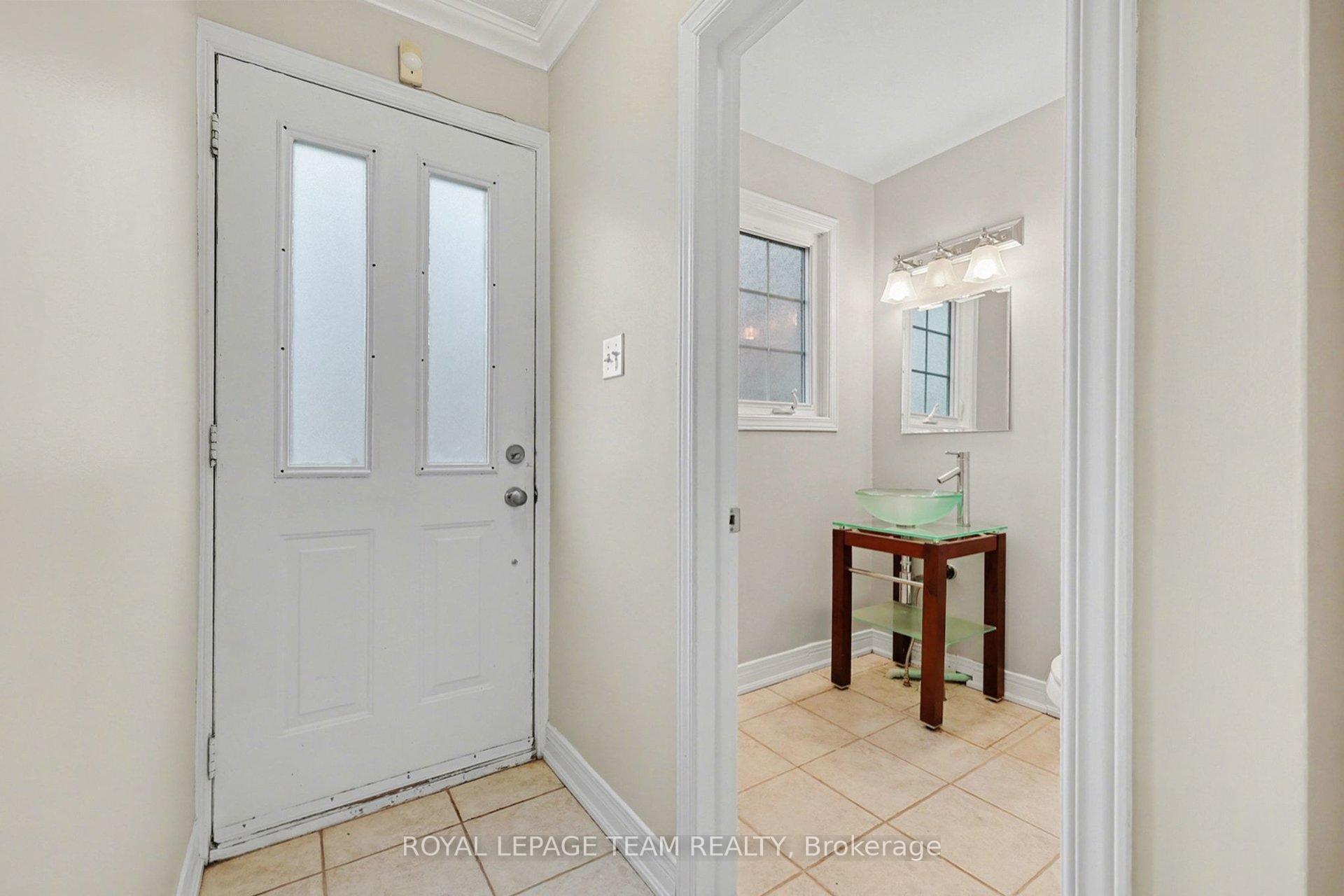 Photo 2 of 187 Monterey Drive, Ottawa, Leslie Park — HOMEH