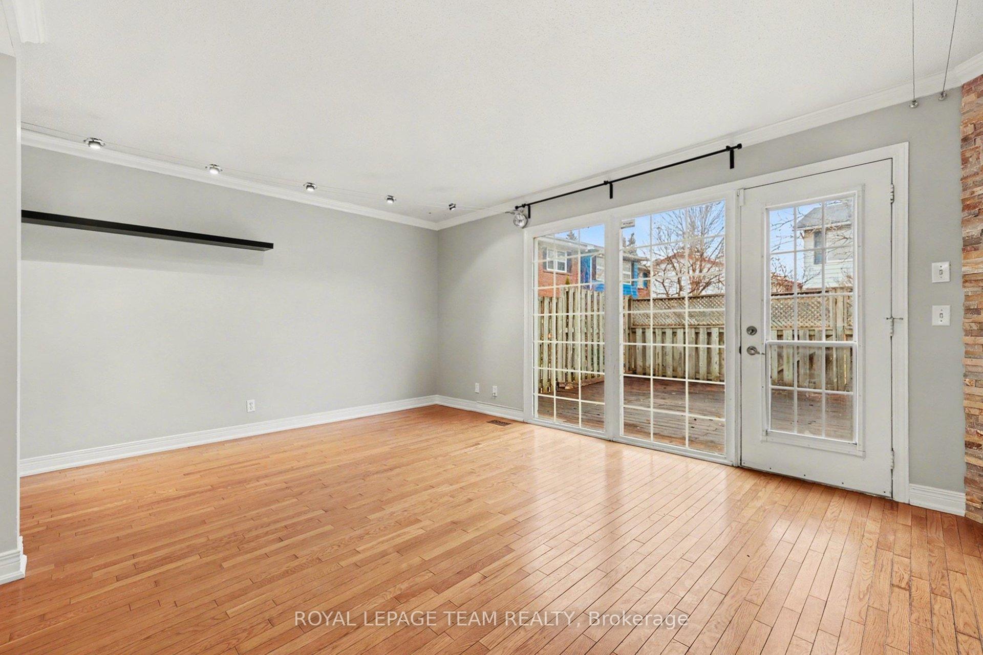 Photo 9 of 187 Monterey Drive, Ottawa, Leslie Park — HOMEH