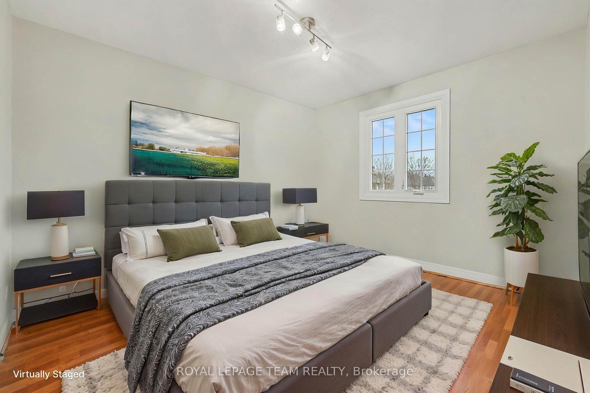 Photo 18 of 187 Monterey Drive, Ottawa, Leslie Park — HOMEH