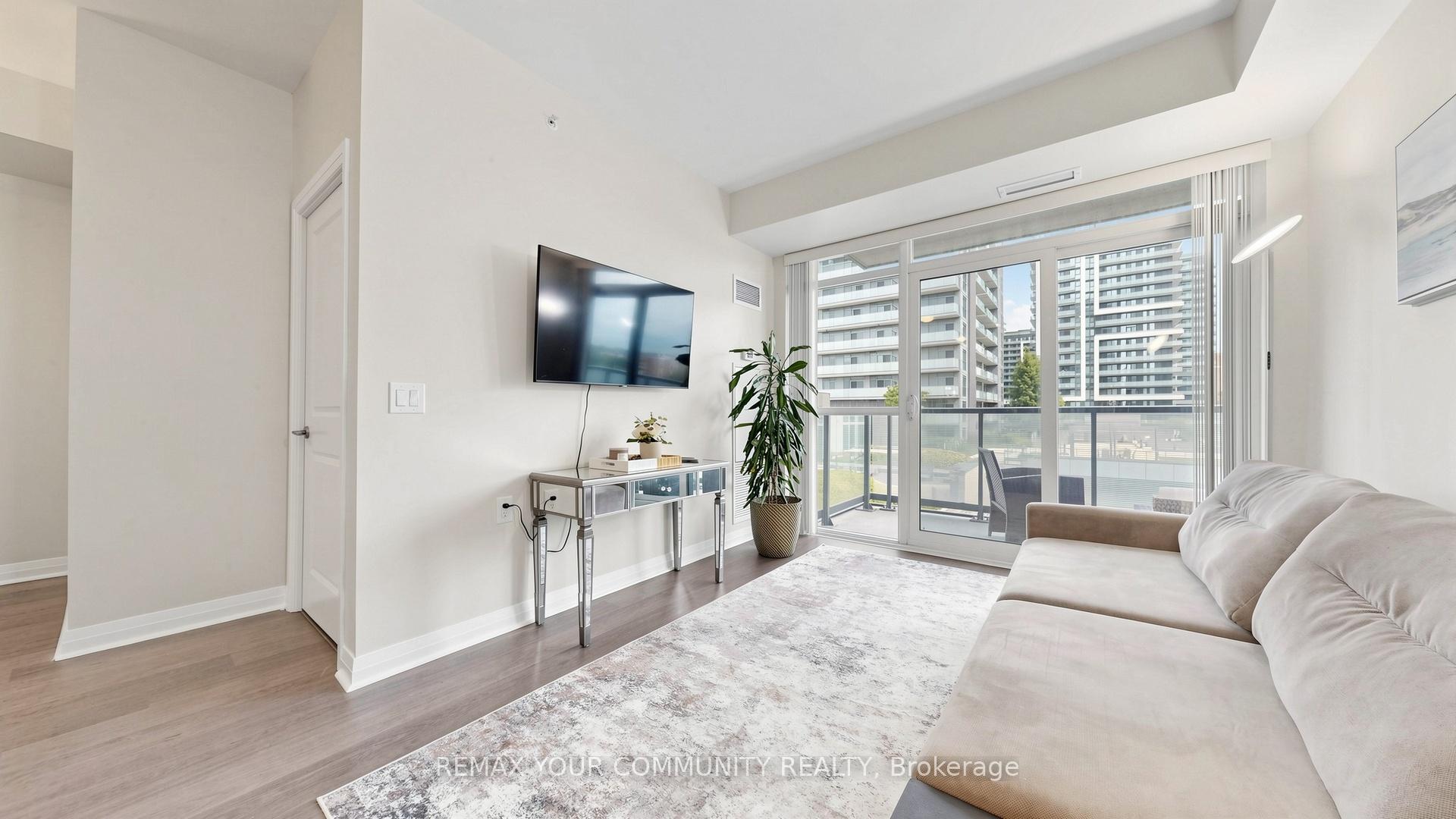 Photo 3 of Unit 408, 55 Oneida Crescent, Richmond Hill, Langstaff — HOMEH