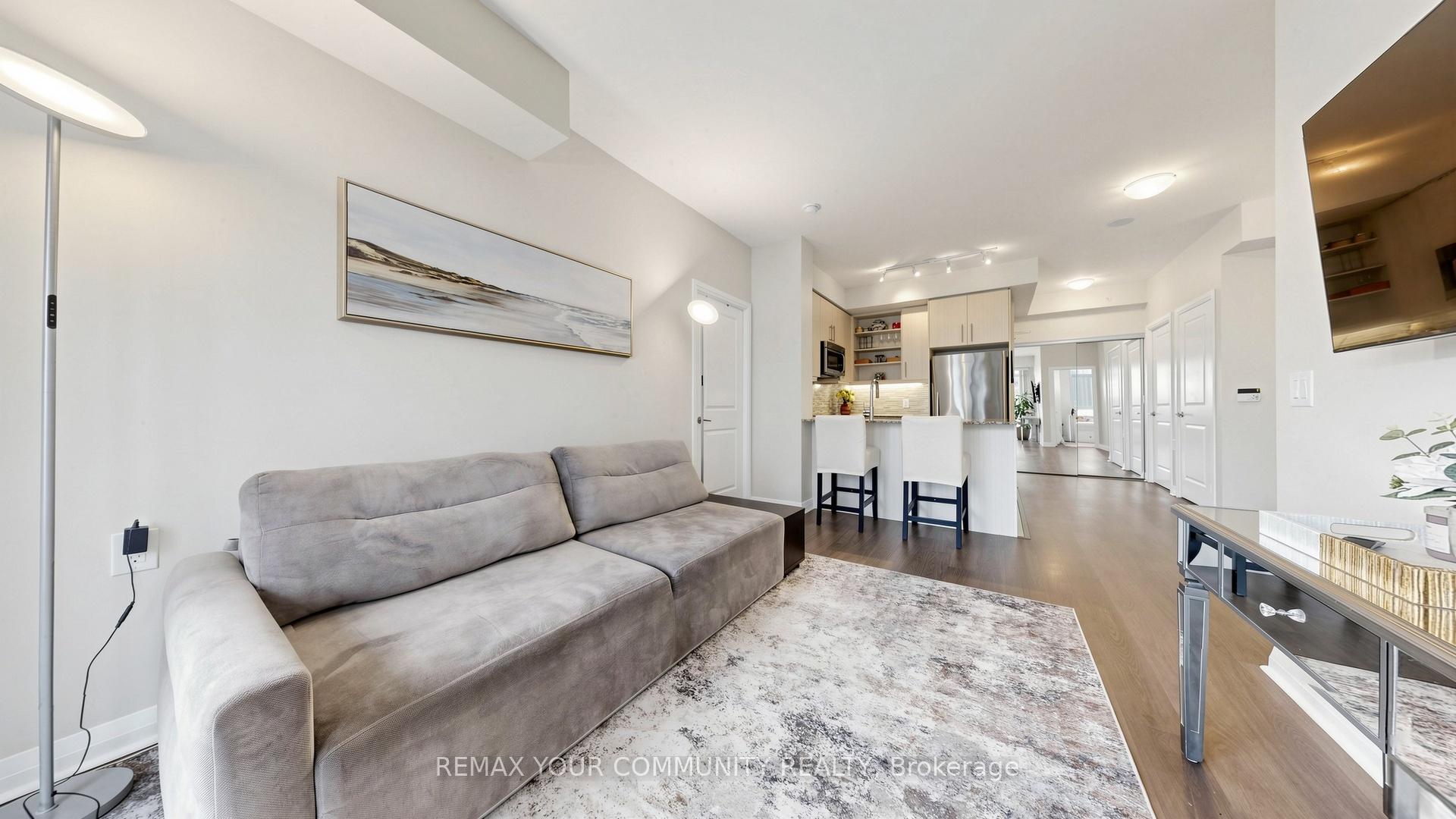 Photo 4 of Unit 408, 55 Oneida Crescent, Richmond Hill, Langstaff — HOMEH