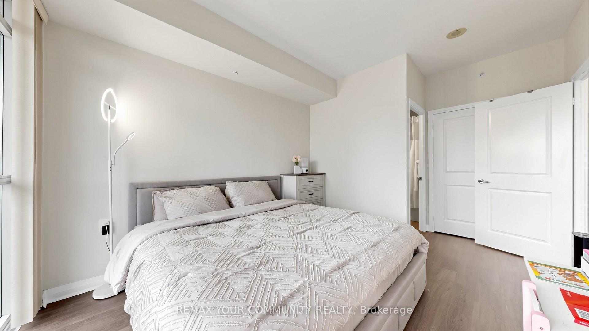 Photo 12 of Unit 408, 55 Oneida Crescent, Richmond Hill, Langstaff — HOMEH