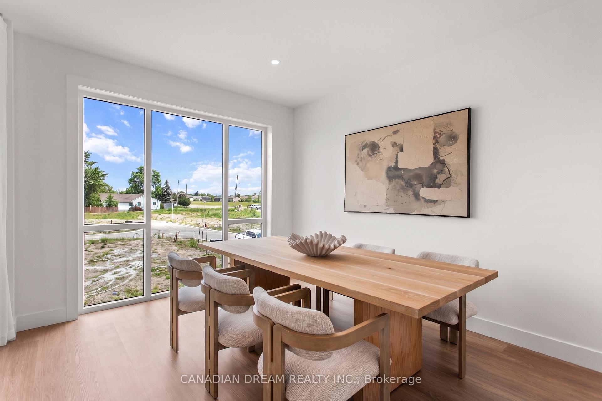Photo 13 of 2927 Petty Road, London, South W — HOMEH