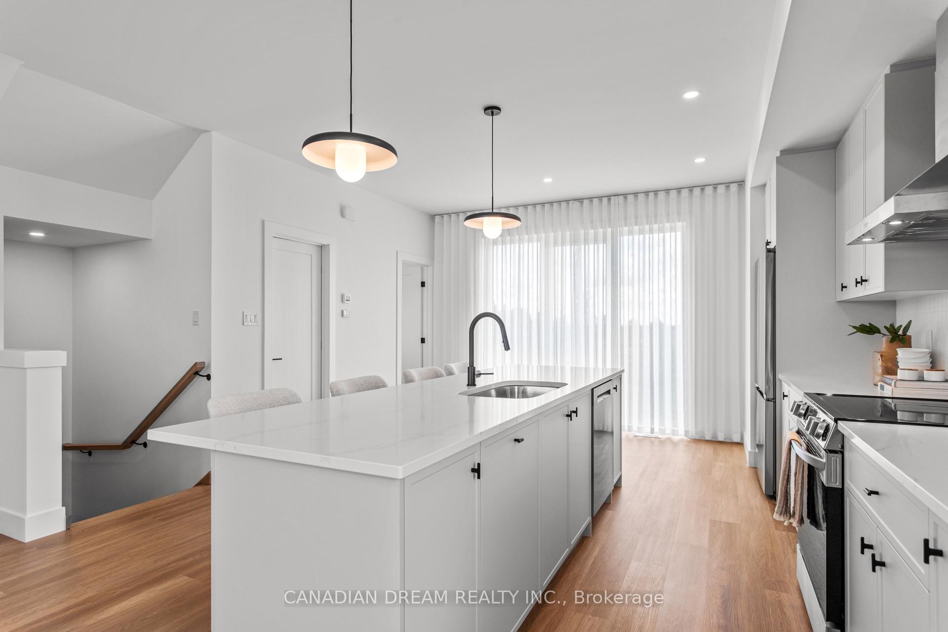 Photo 17 of 2927 Petty Road, London, South W — HOMEH