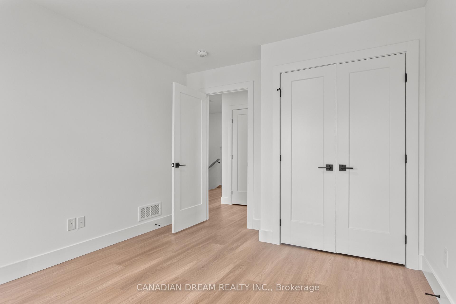 Photo 36 of 2927 Petty Road, London, South W — HOMEH