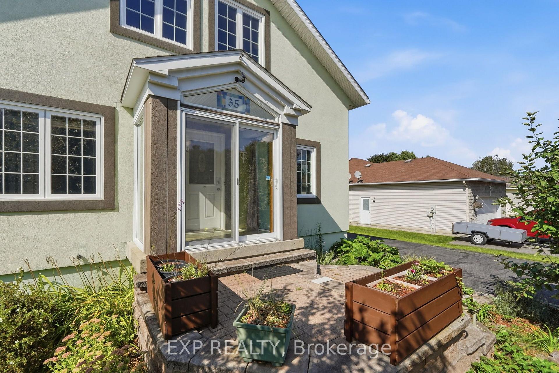 Photo 3 of 35 Brisson Street, The Nation, Limoges — HOMEH