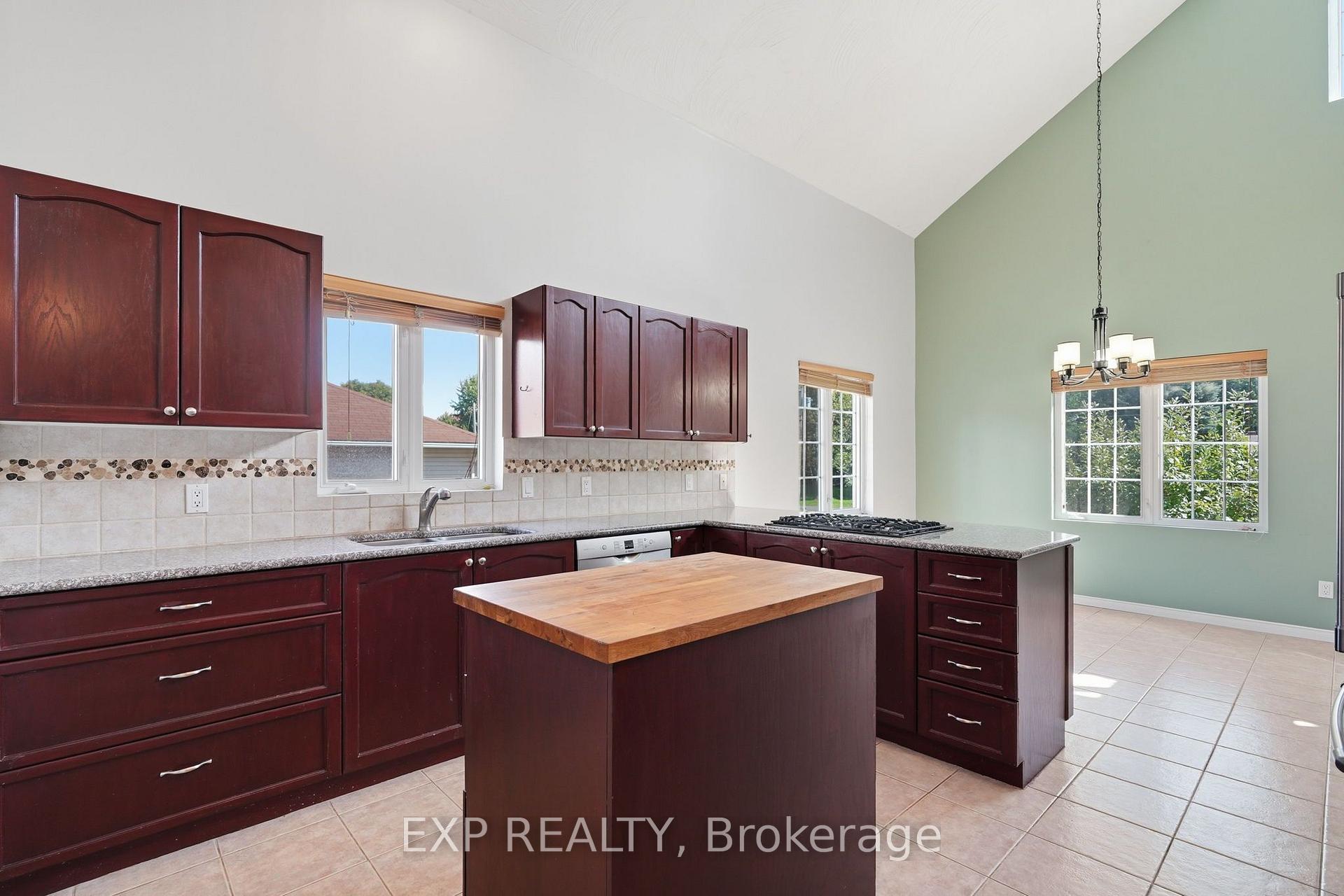 Photo 5 of 35 Brisson Street, The Nation, Limoges — HOMEH