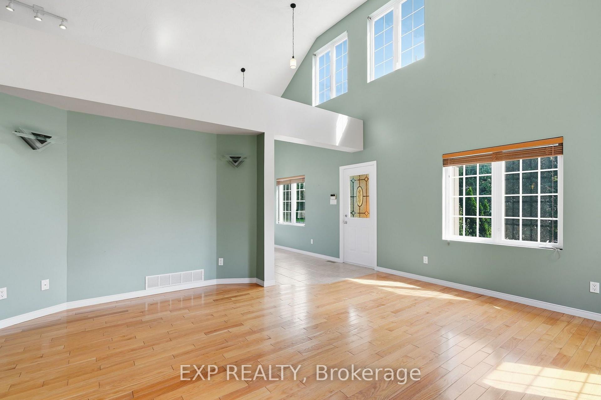 Photo 13 of 35 Brisson Street, The Nation, Limoges — HOMEH