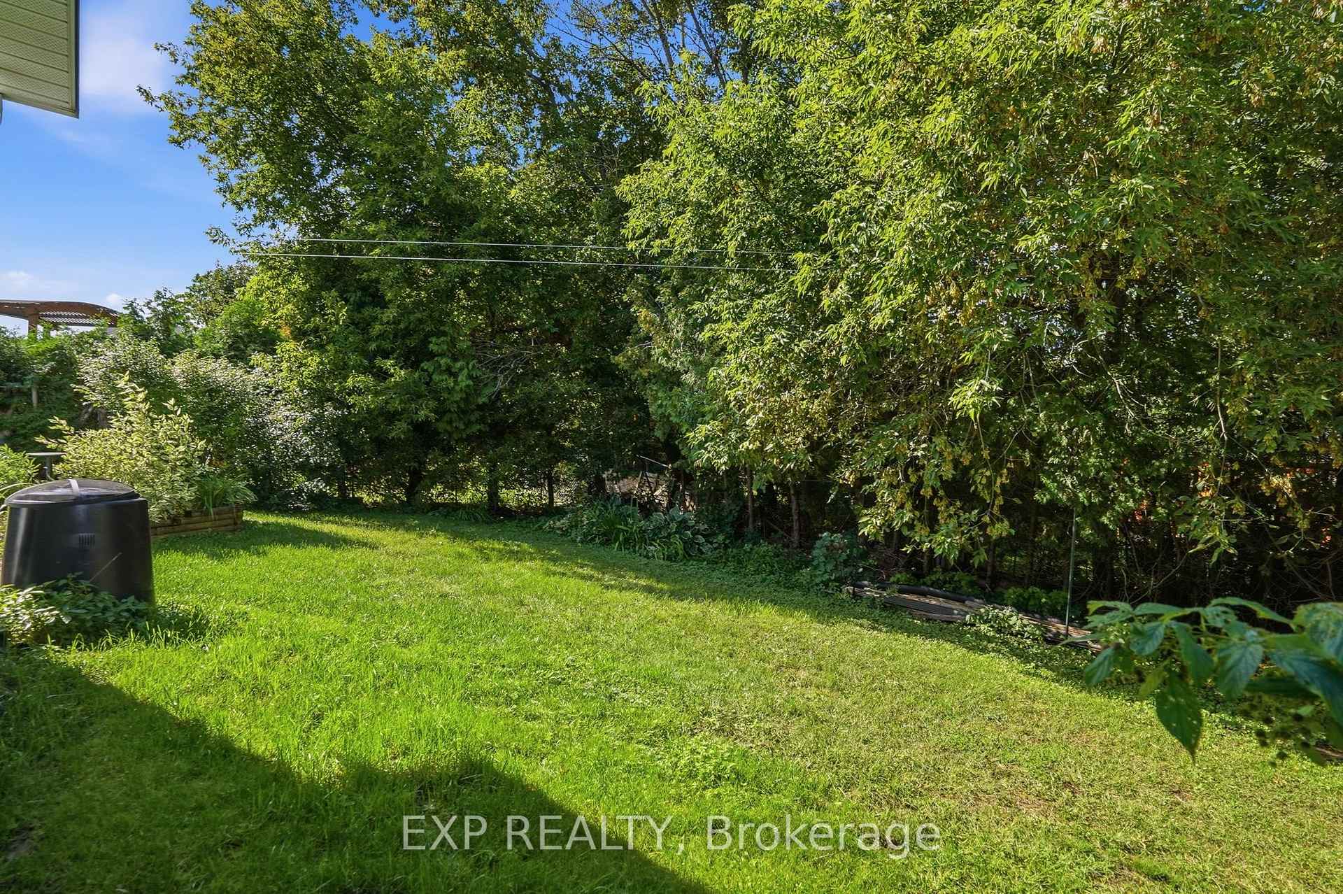 Photo 36 of 35 Brisson Street, The Nation, Limoges — HOMEH