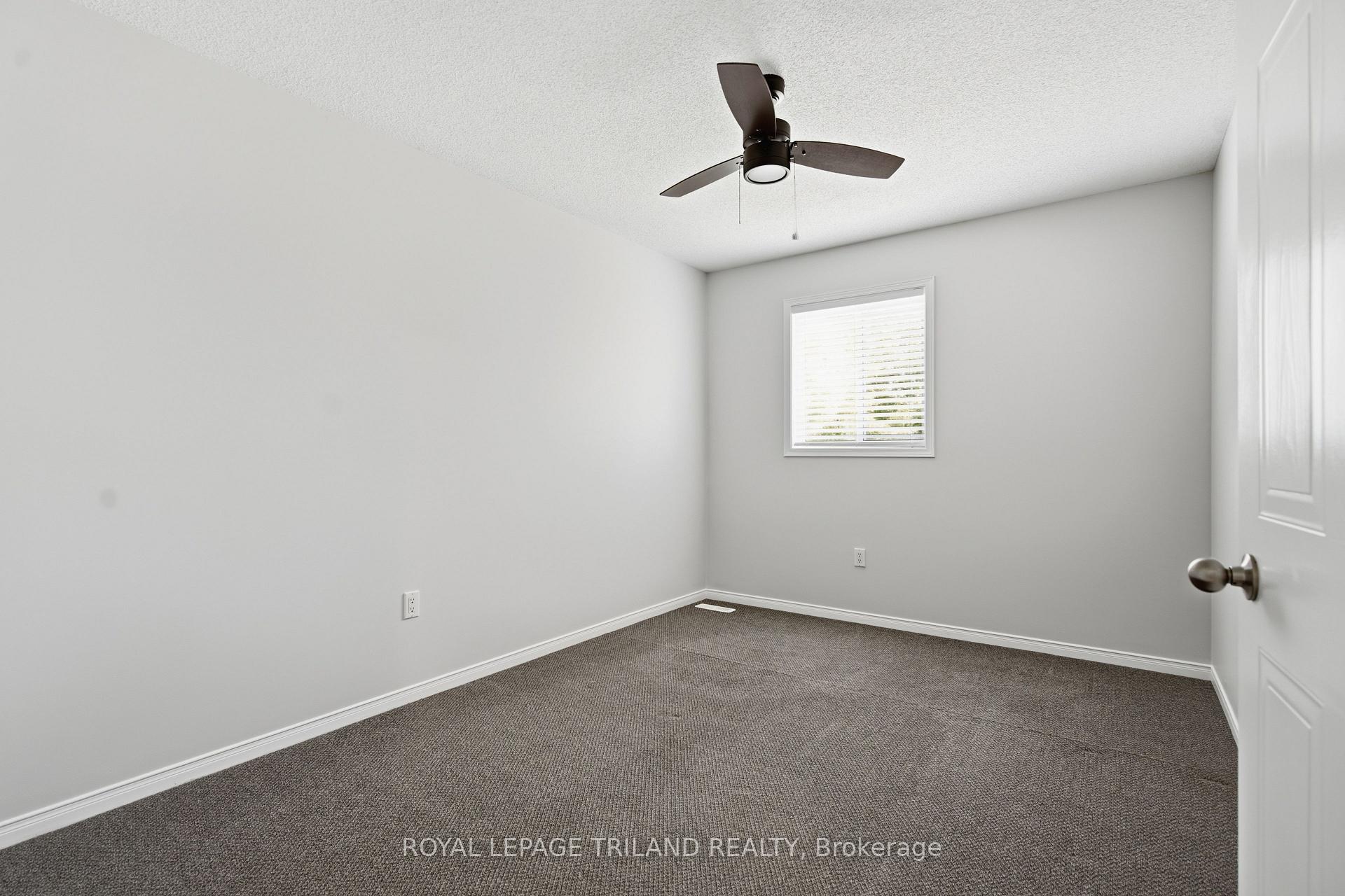 Photo 17 of 1942 Bloom Crescent, London, North C — HOMEH