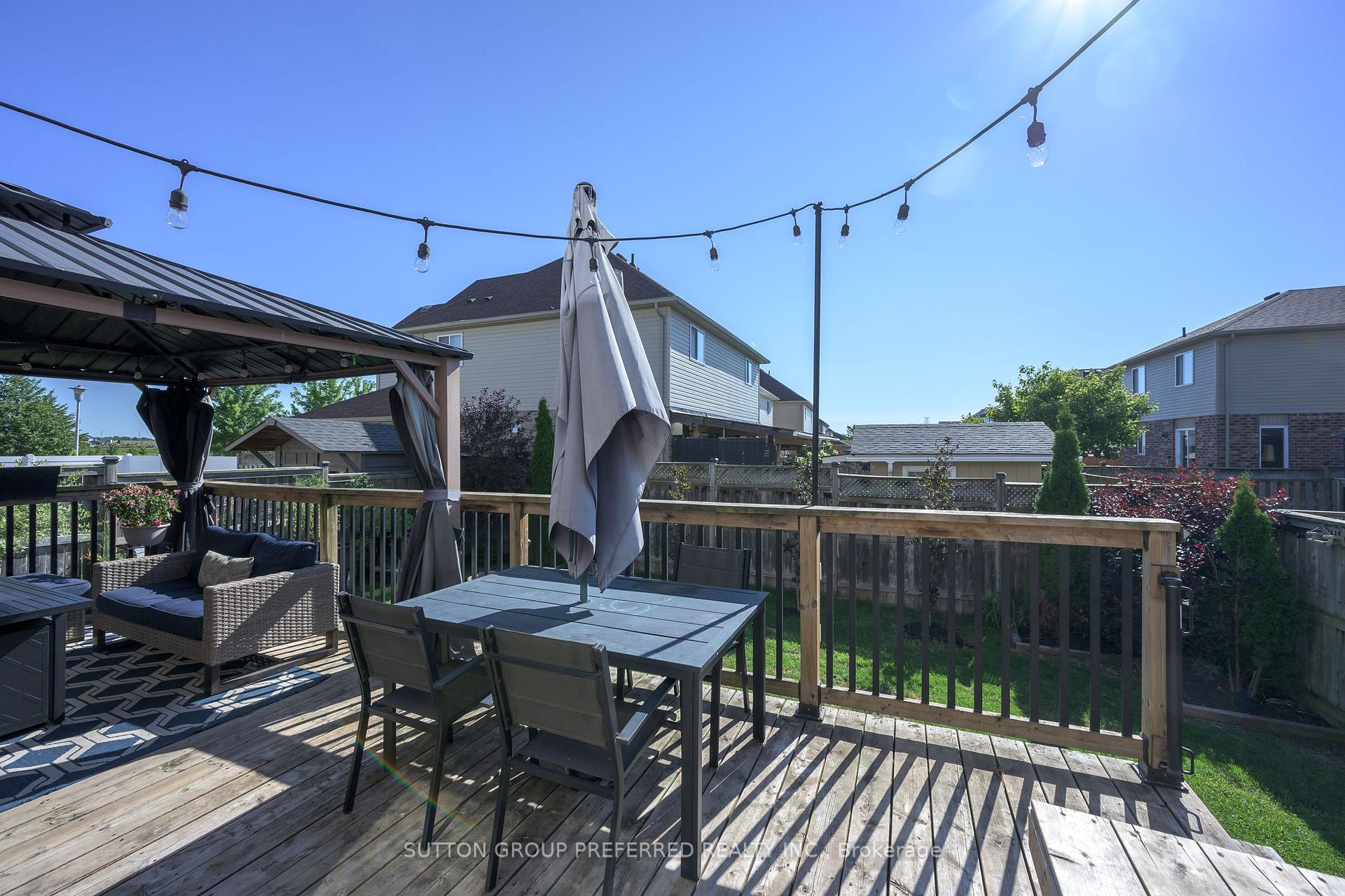 Photo 4 of 3288 Turner Crescent, London, South U — HOMEH