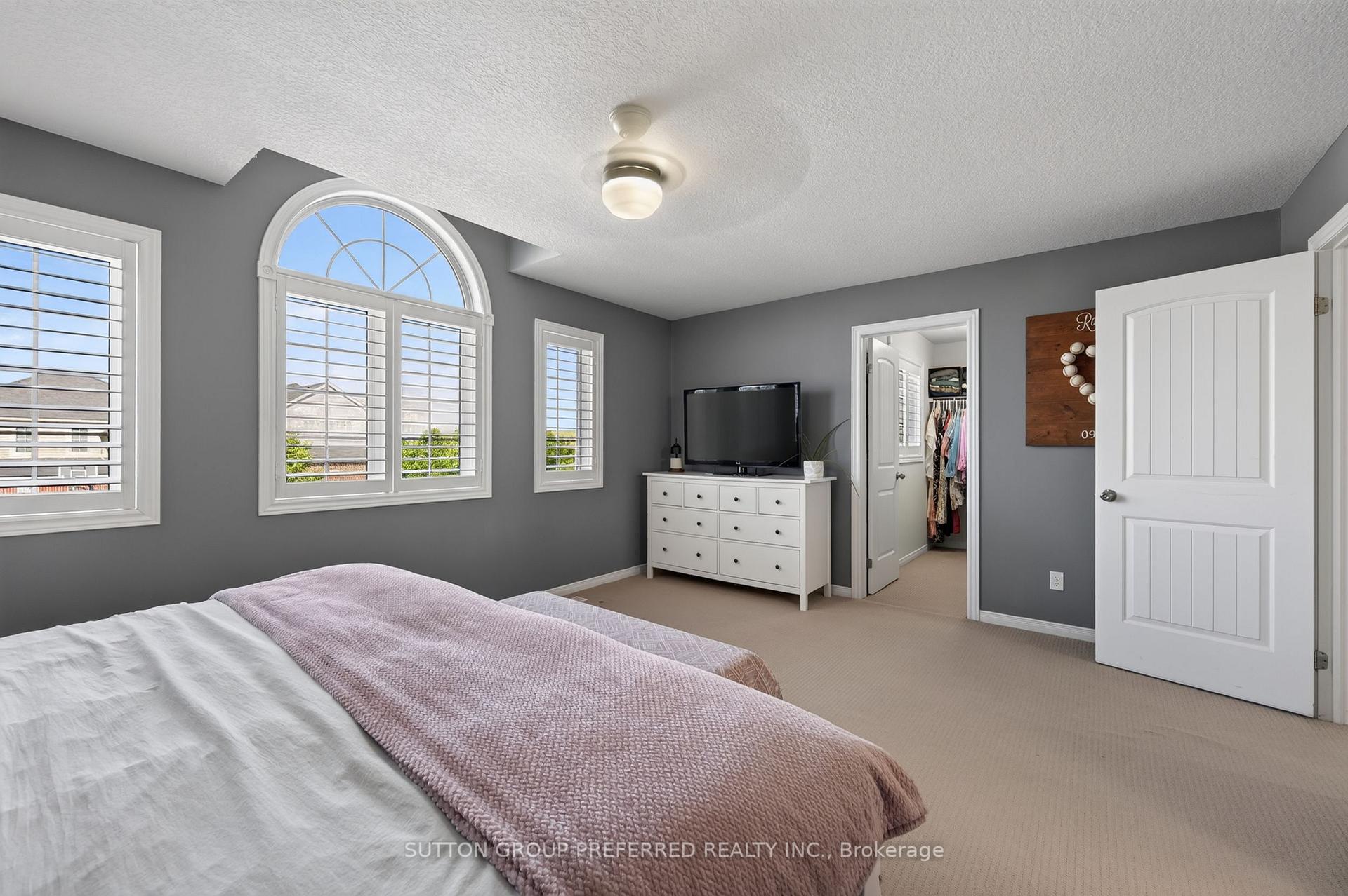 Photo 22 of 3288 Turner Crescent, London, South U — HOMEH