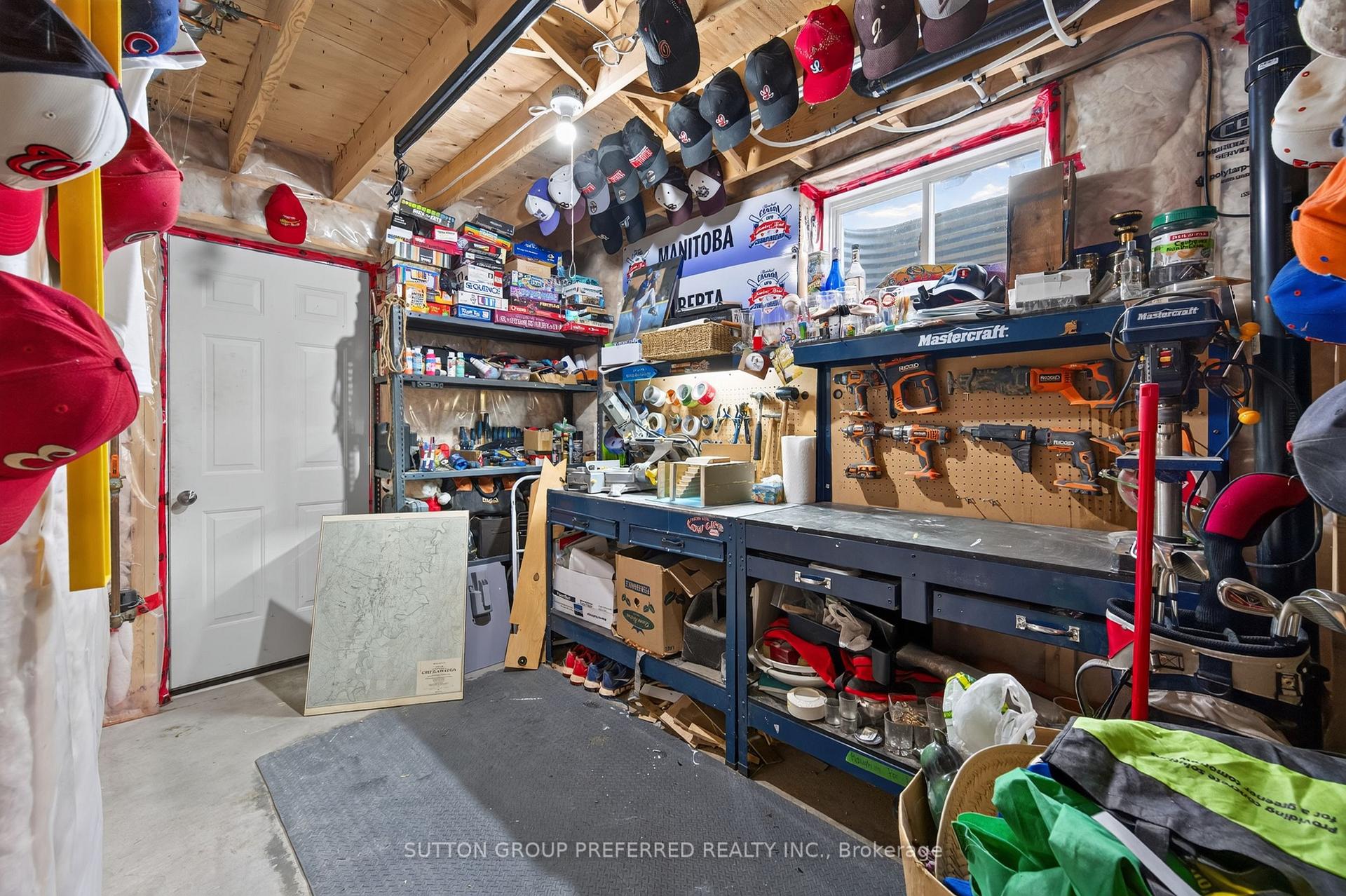 Photo 35 of 3288 Turner Crescent, London, South U — HOMEH
