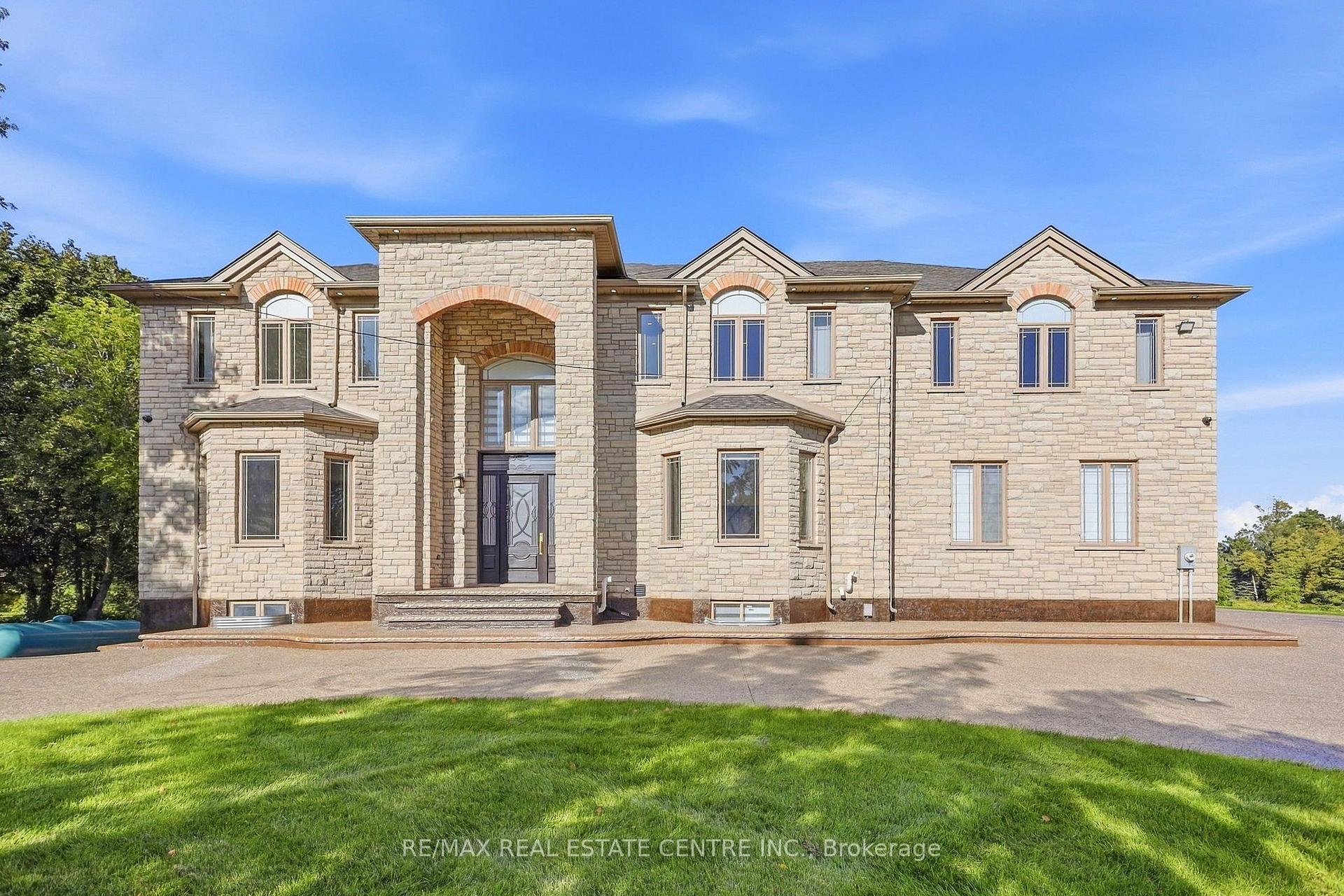 Photo 13 of 91 Troiless Street, Caledon, Caledon Village — HOMEH