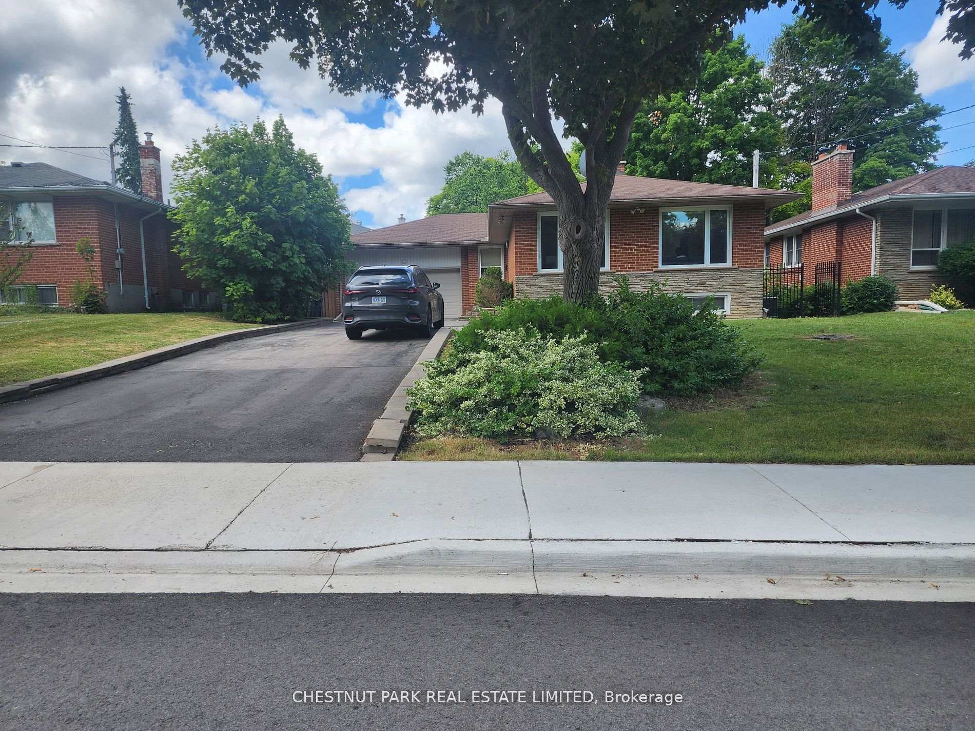 Photo 1 of 184 Burbank Drive, North York, Bayview Village — HOMEH