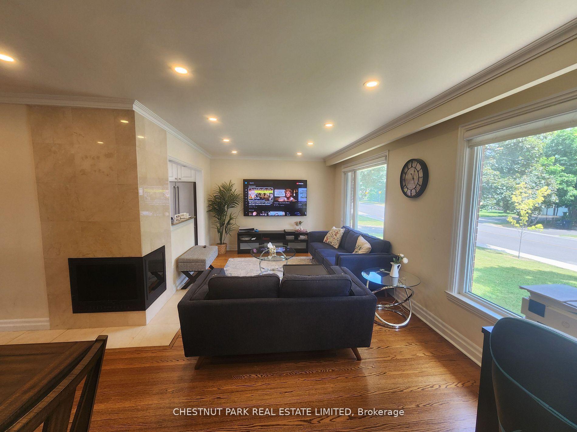 Photo 4 of 184 Burbank Drive, North York, Bayview Village — HOMEH