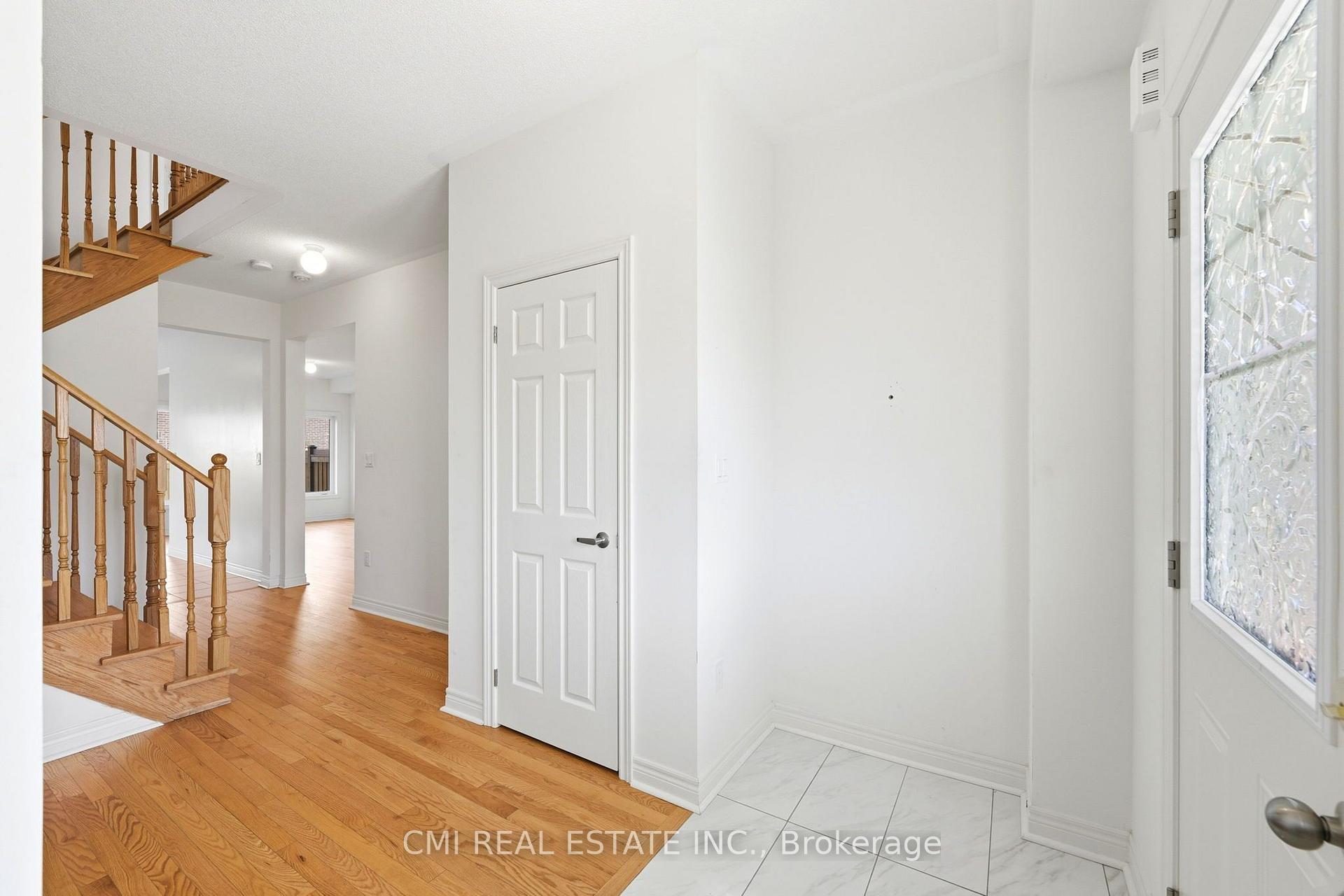 Photo 7 of 664 Fleetwood Drive, Oshawa, Eastdale — HOMEH