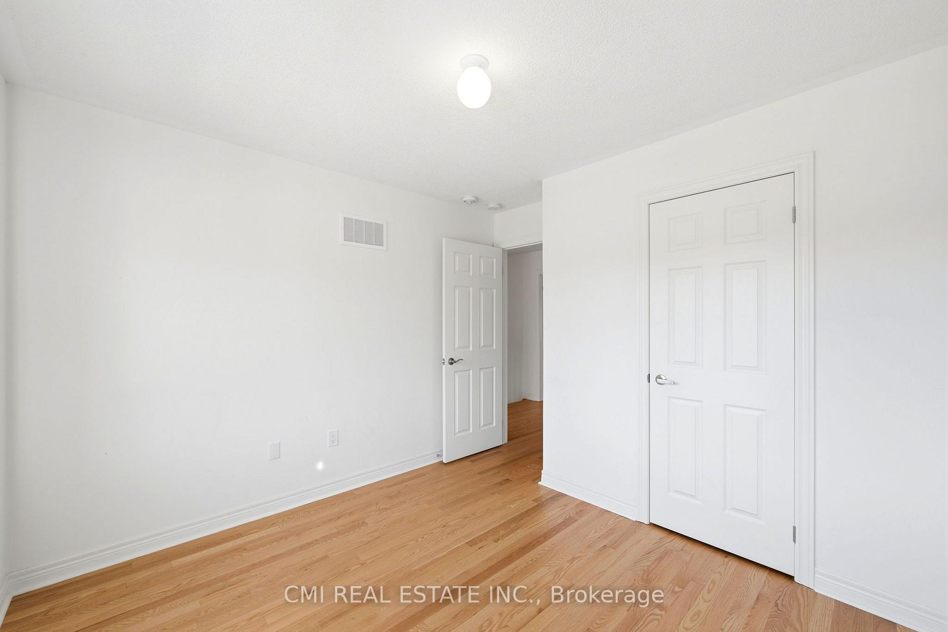 Photo 26 of 664 Fleetwood Drive, Oshawa, Eastdale — HOMEH