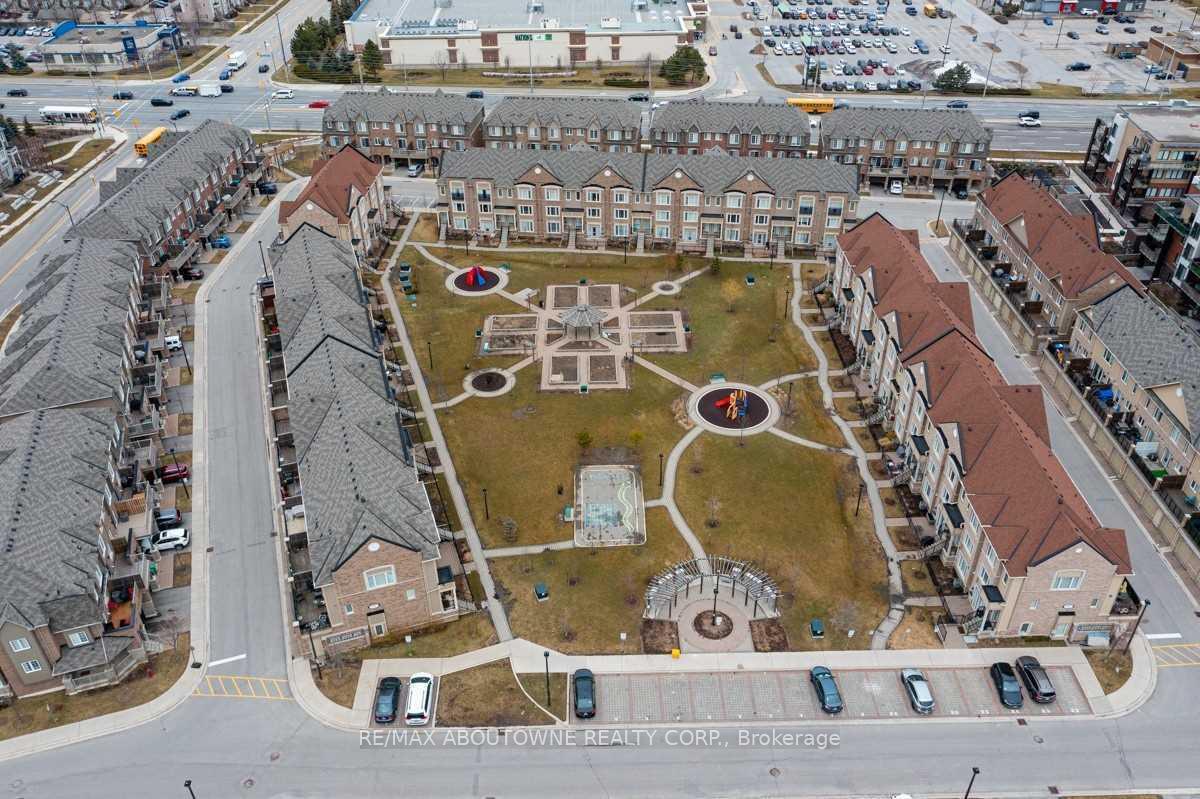 Front of Unit 12, 3100 Boxford Crescent