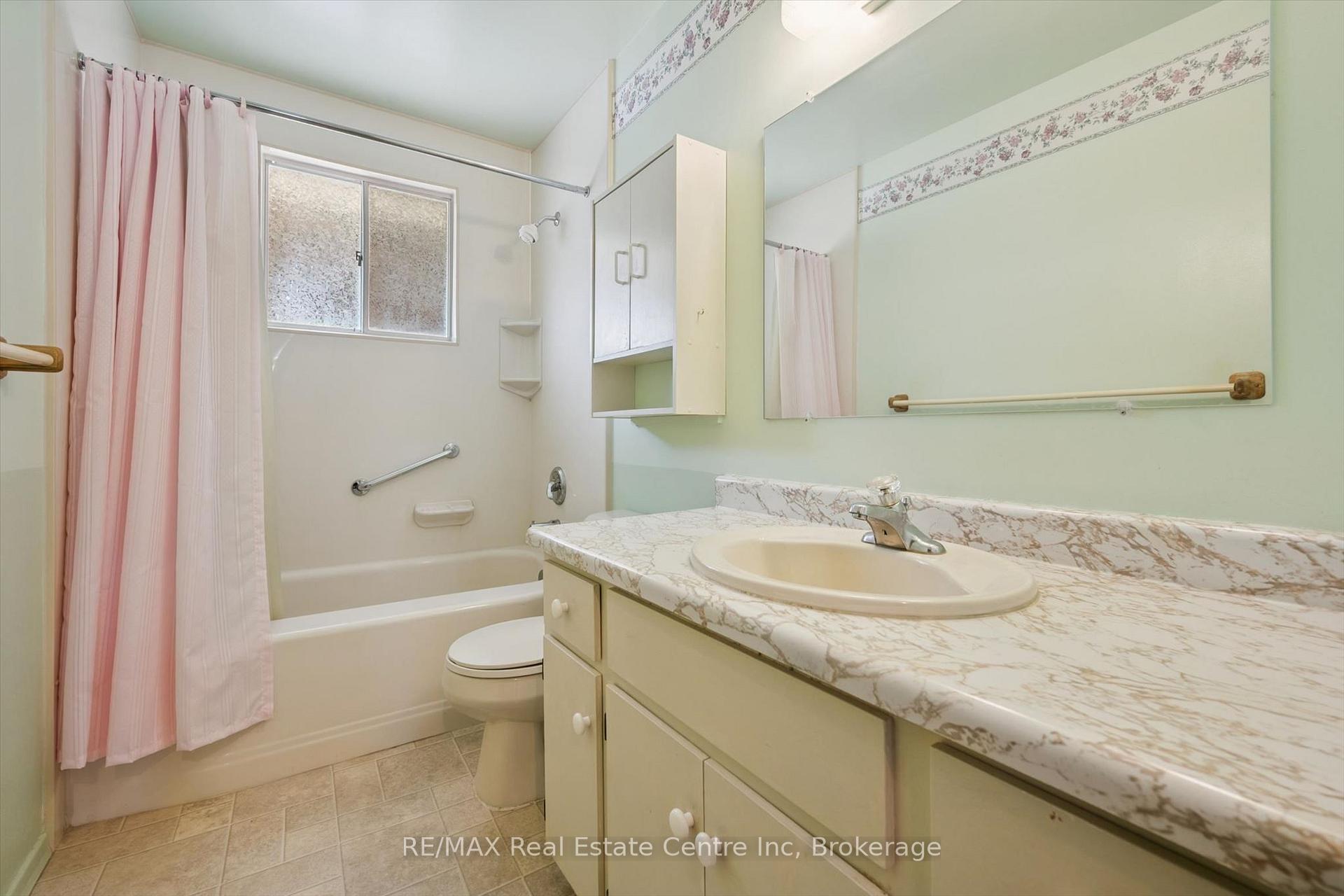 Photo 21 of 7 Countryside Crescent, Kitchener, Country Hills — HOMEH