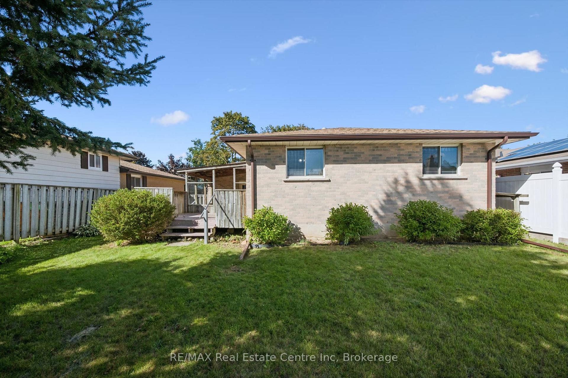Photo 30 of 7 Countryside Crescent, Kitchener, Country Hills — HOMEH