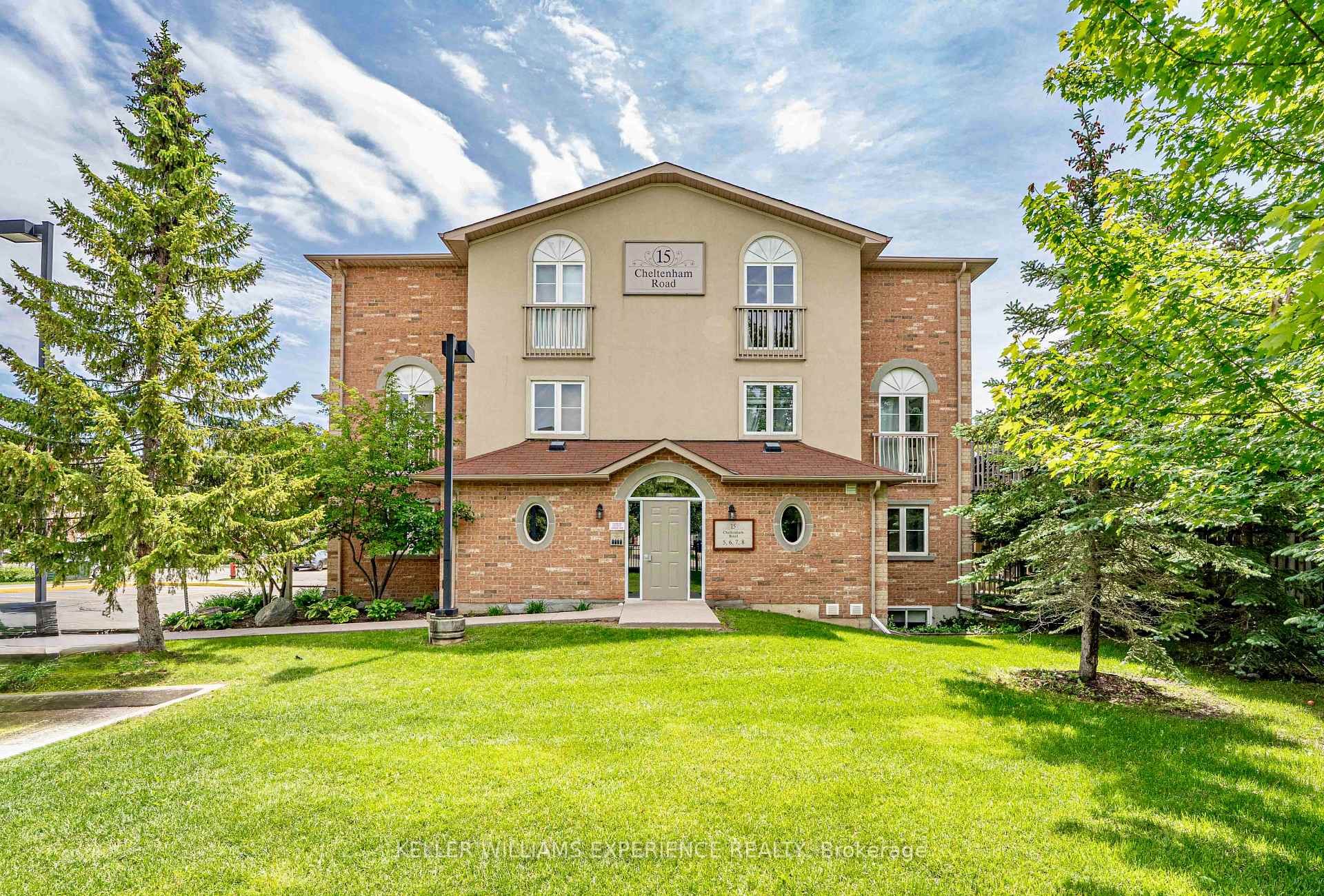 Photo 2 of Unit 8, 15 Cheltenham Road, Barrie, Georgian Drive — HOMEH