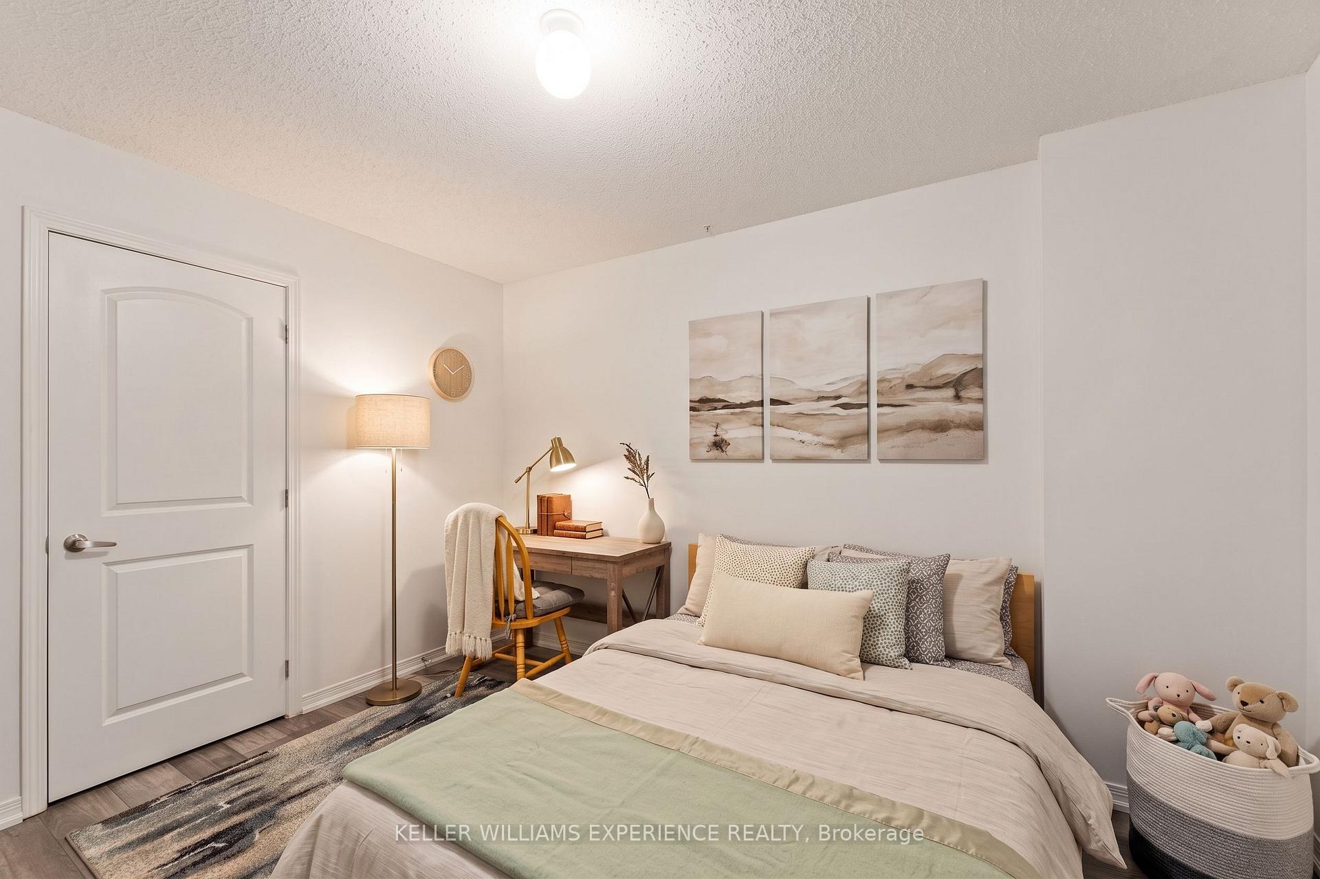Photo 15 of Unit 8, 15 Cheltenham Road, Barrie, Georgian Drive — HOMEH