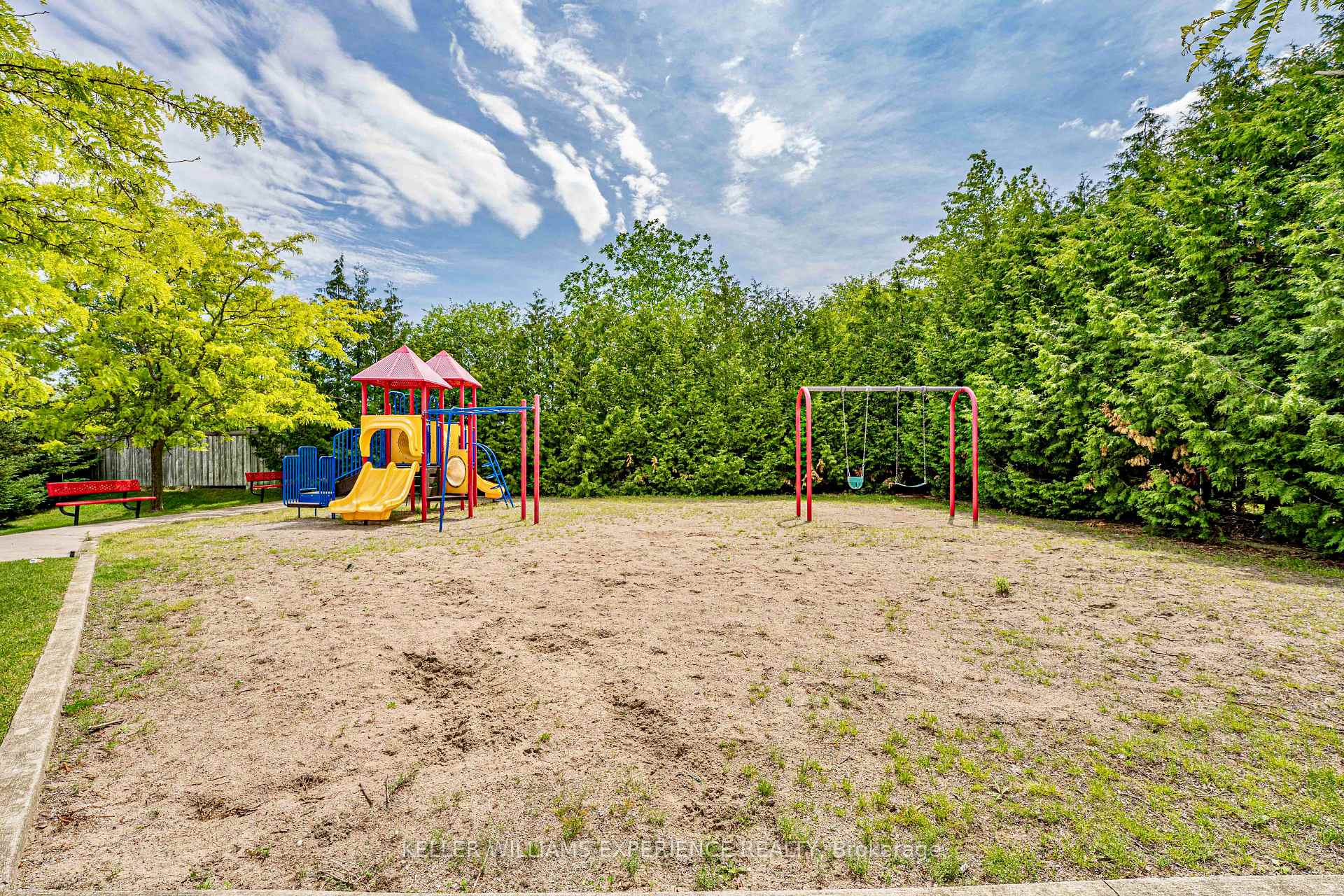 Photo 19 of Unit 8, 15 Cheltenham Road, Barrie, Georgian Drive — HOMEH