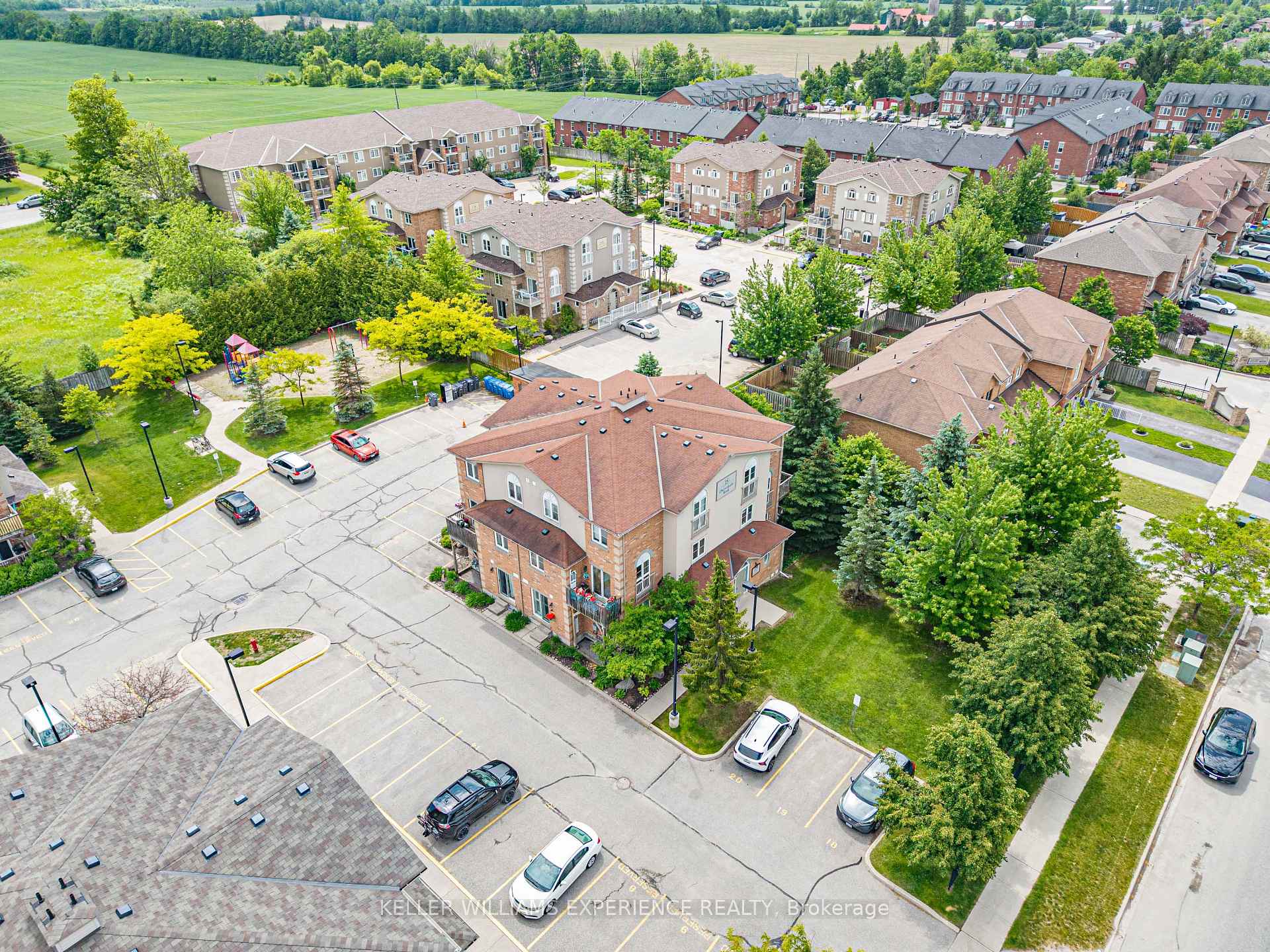 Photo 20 of Unit 8, 15 Cheltenham Road, Barrie, Georgian Drive — HOMEH