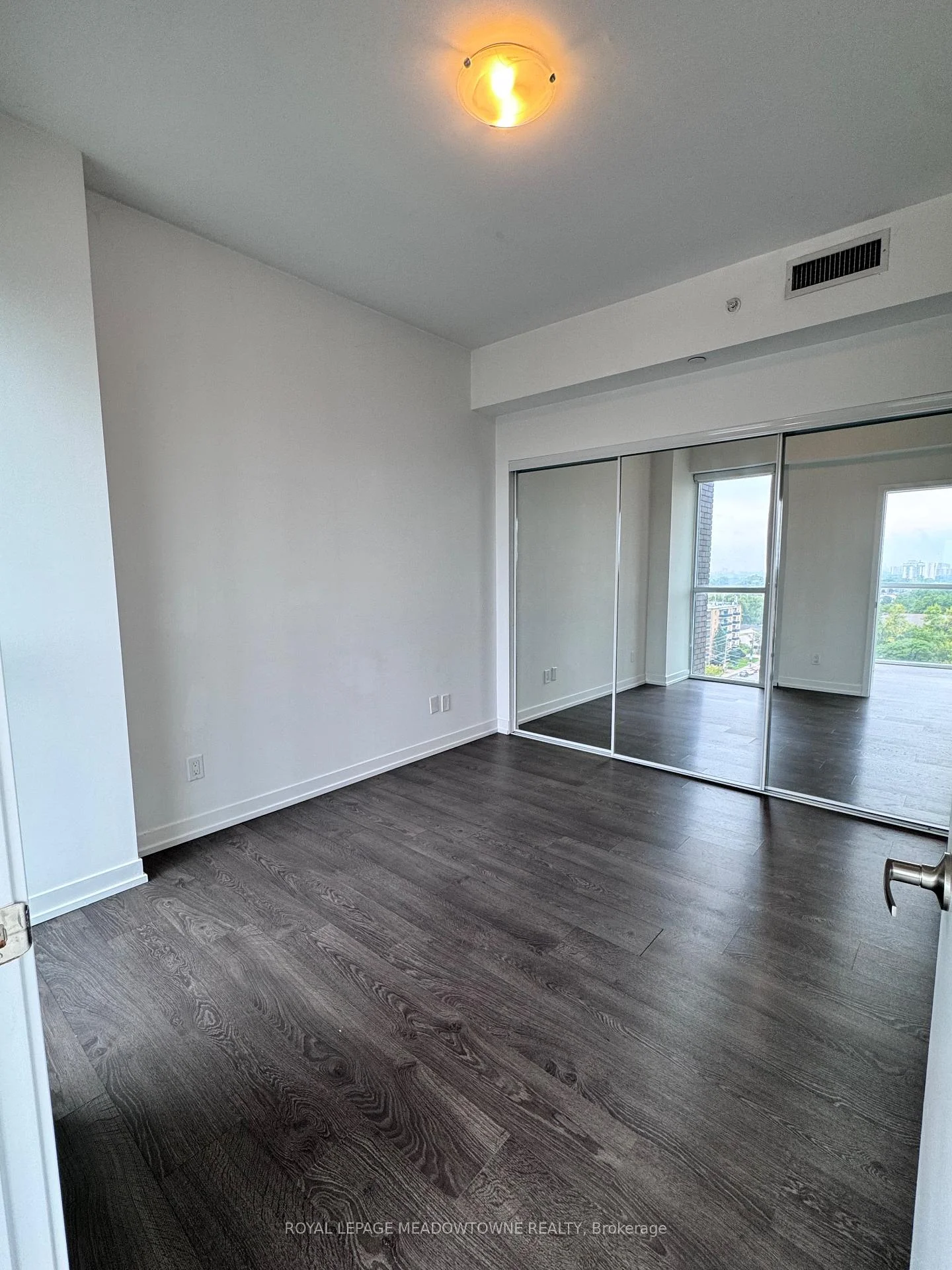 Photo 11 of Unit 1002, 2055 Danforth Avenue, Toronto, Woodbine Corridor — HOMEH