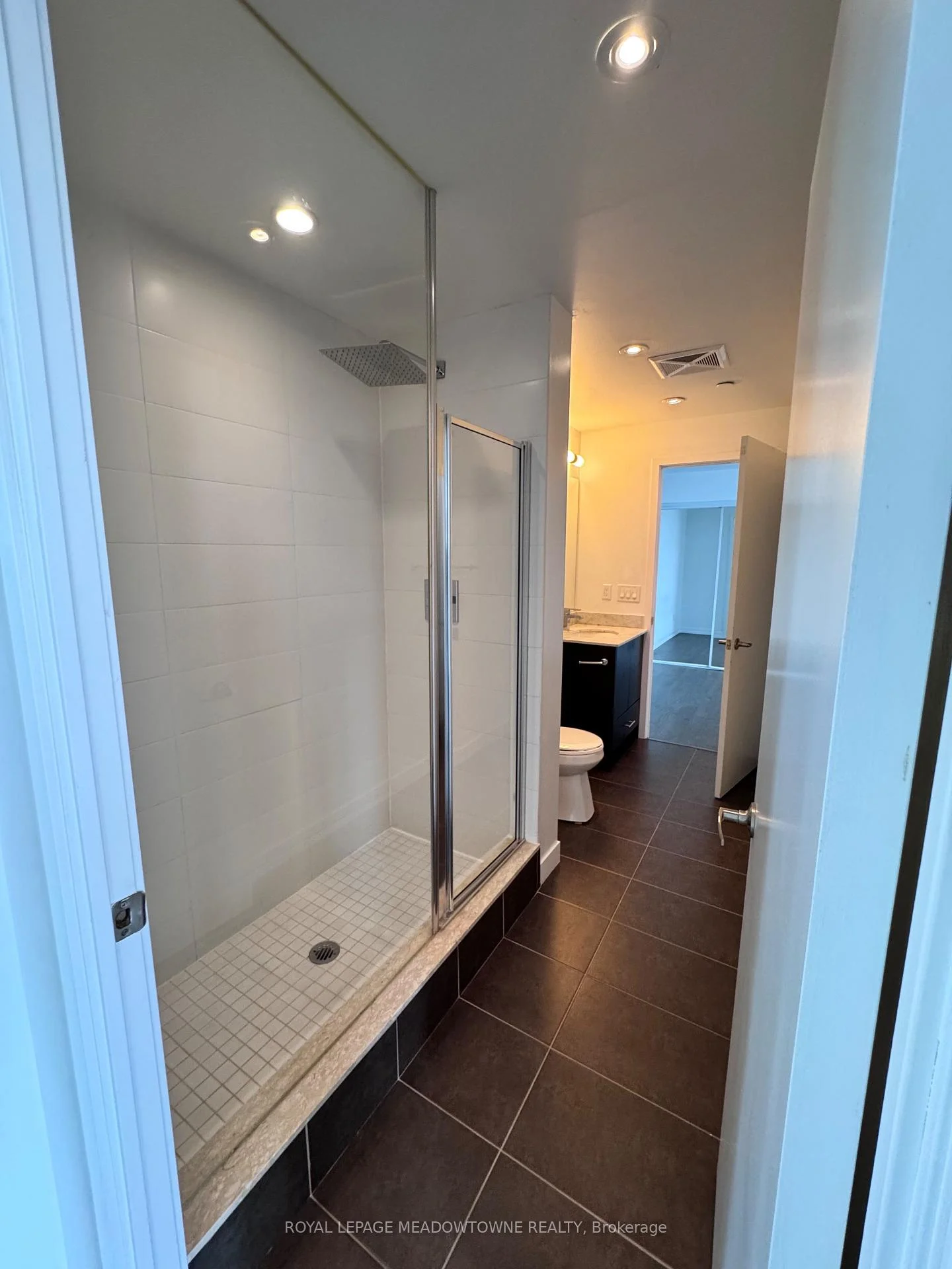 Photo 12 of Unit 1002, 2055 Danforth Avenue, Toronto, Woodbine Corridor — HOMEH