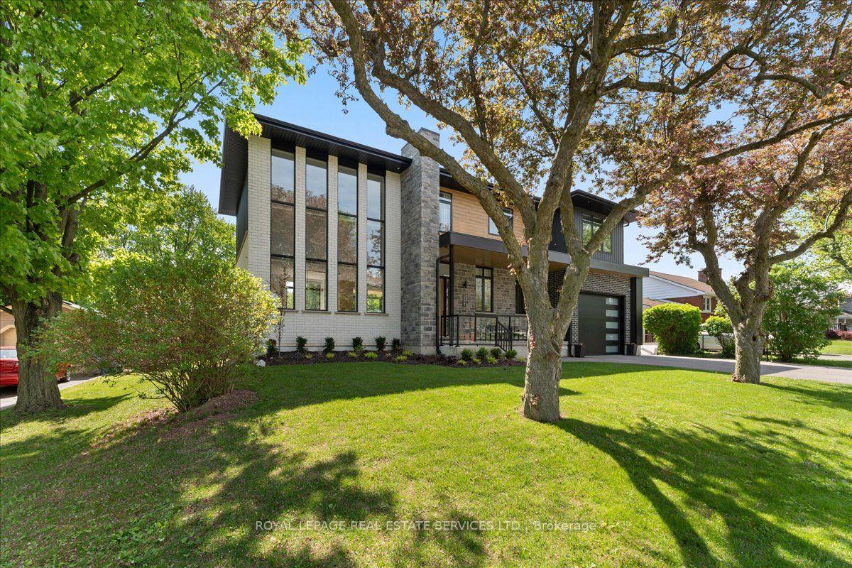 Photo 3 of 251 Aldercrest Avenue, Hamilton, Rural Glanbrook — HOMEH
