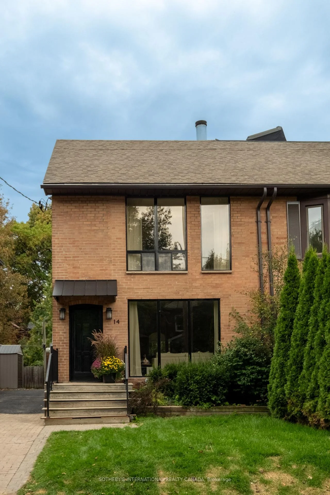 Photo 6 of 14 Tilson Road, Toronto, Mount Pleasant East — HOMEH