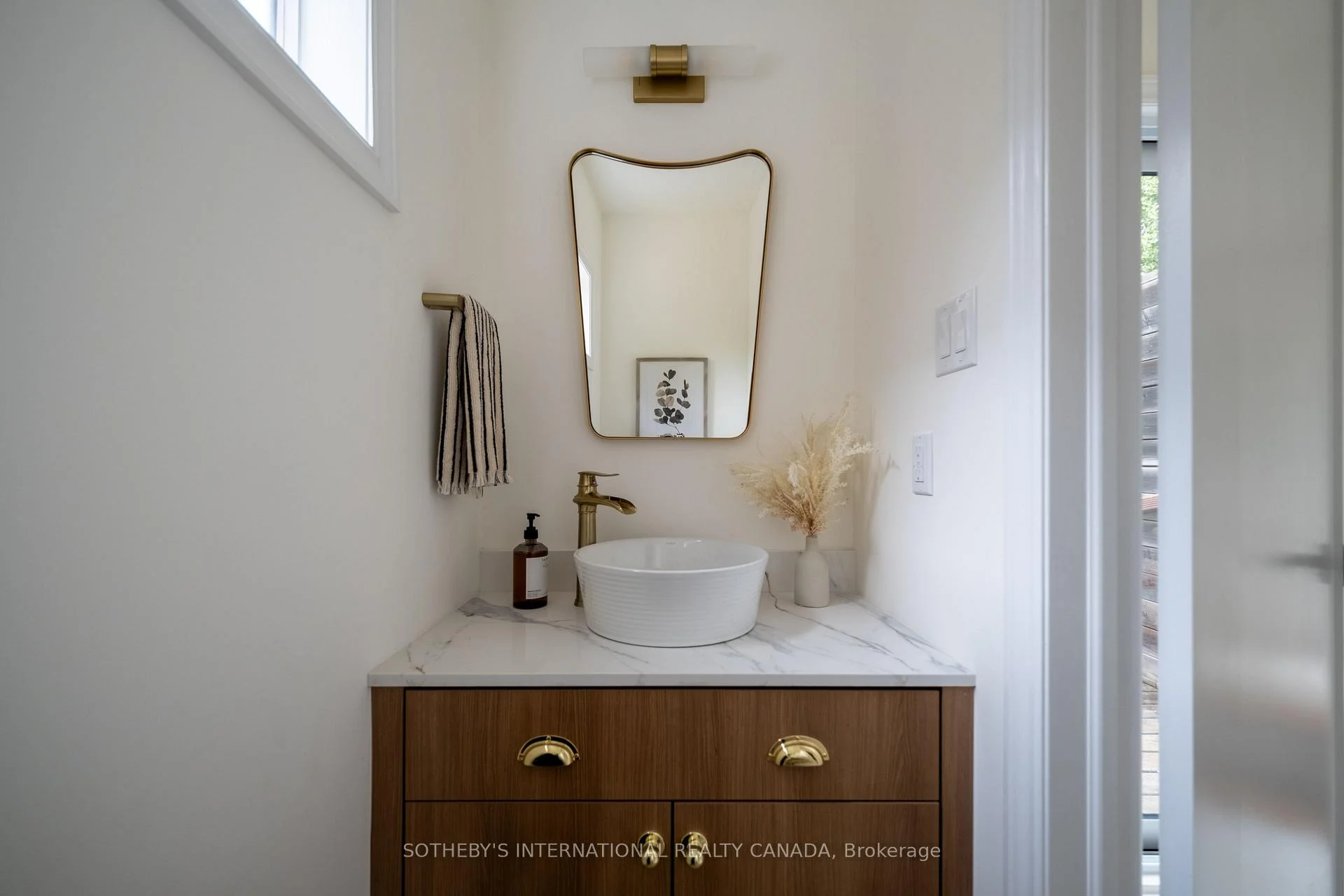 Photo 26 of 14 Tilson Road, Toronto, Mount Pleasant East — HOMEH