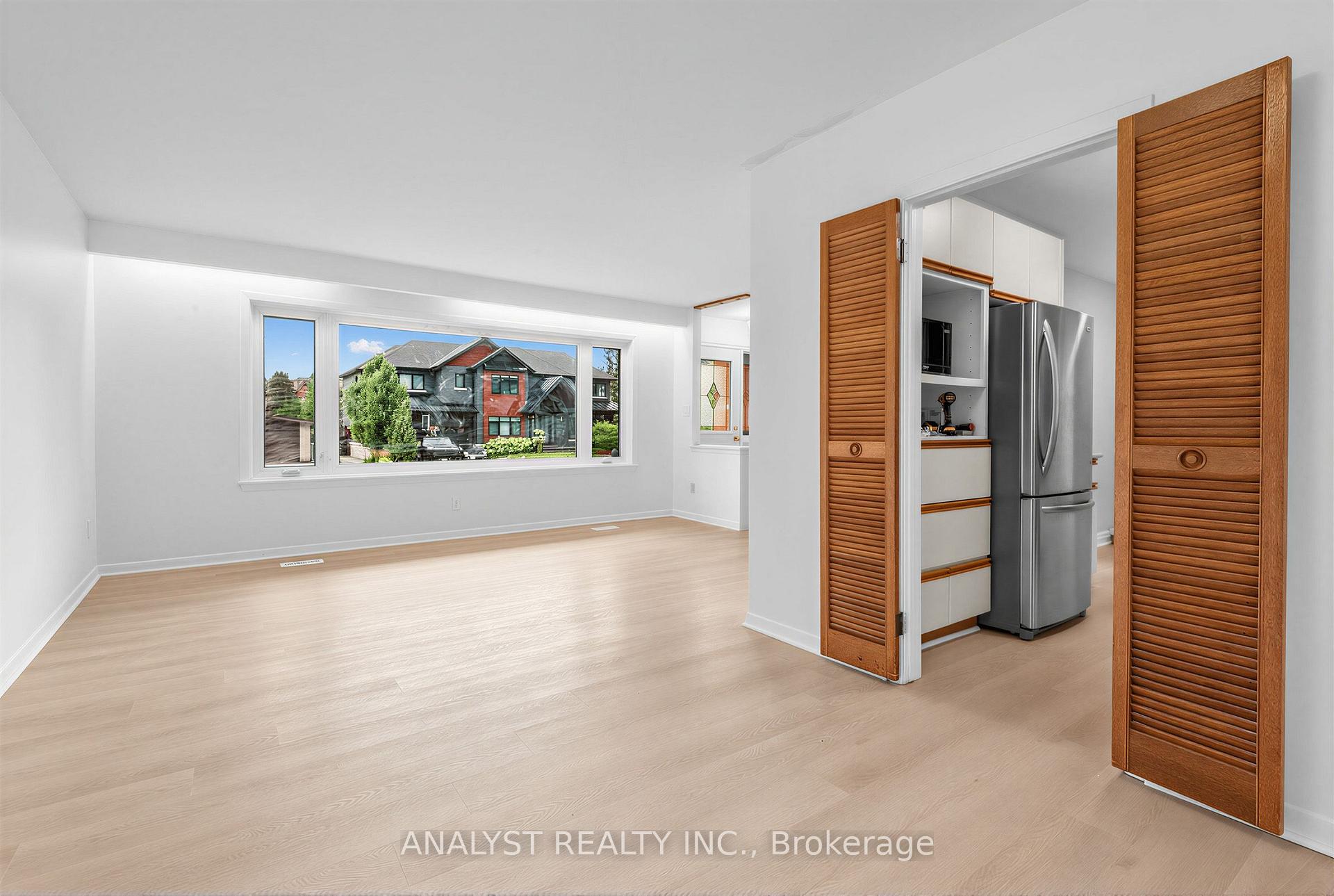 Photo 15 of 104 Cardish Street, Vaughan, Kleinburg — HOMEH