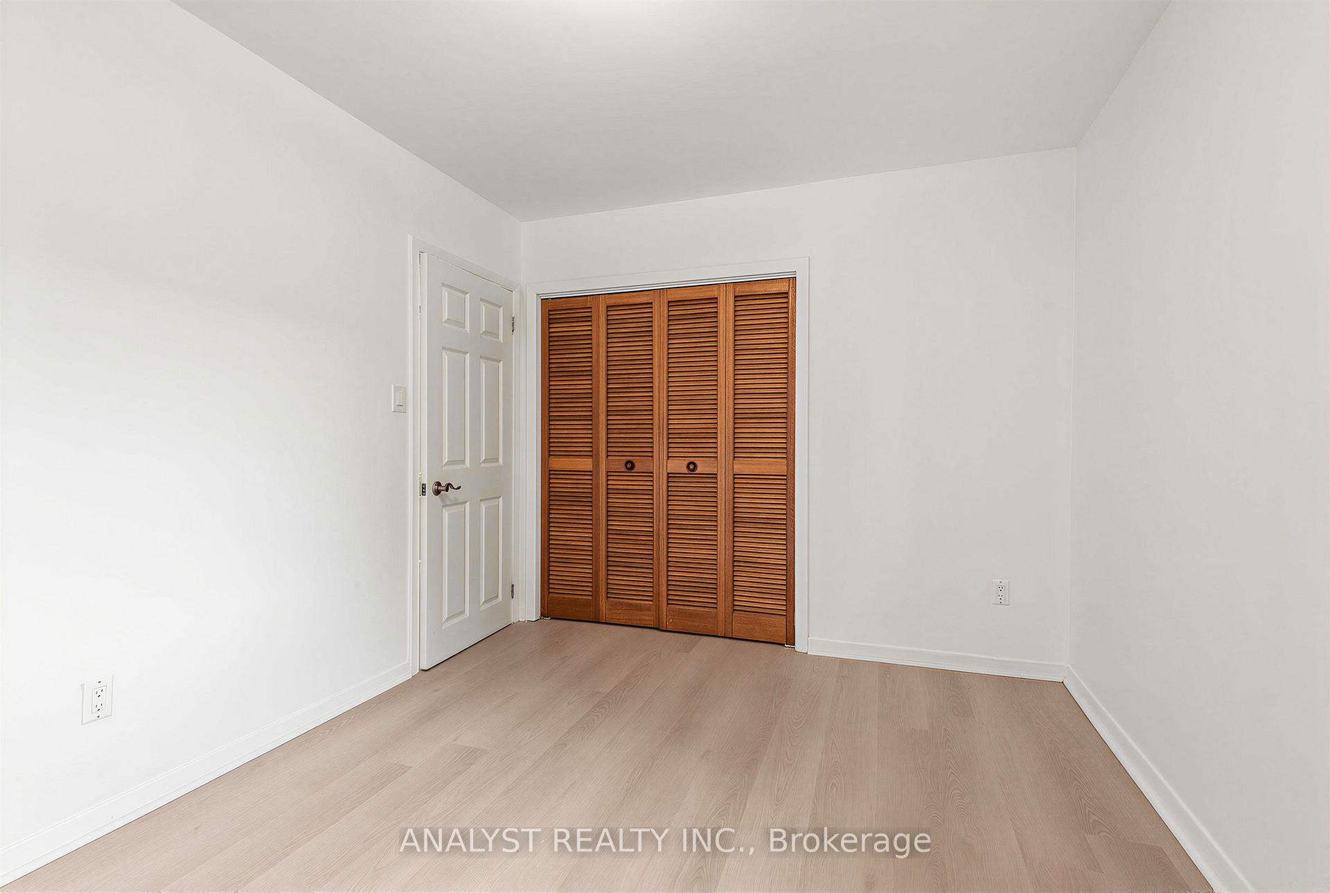 Photo 23 of 104 Cardish Street, Vaughan, Kleinburg — HOMEH