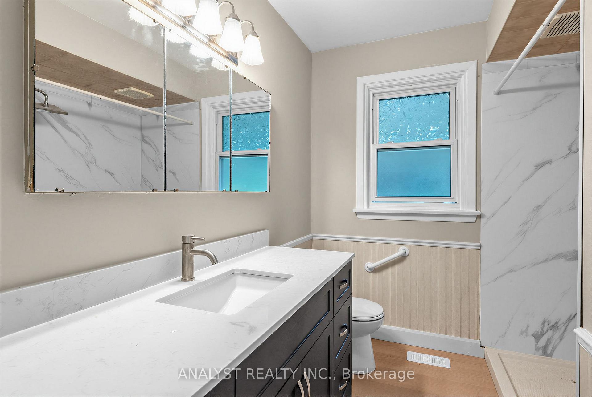 Photo 26 of 104 Cardish Street, Vaughan, Kleinburg — HOMEH