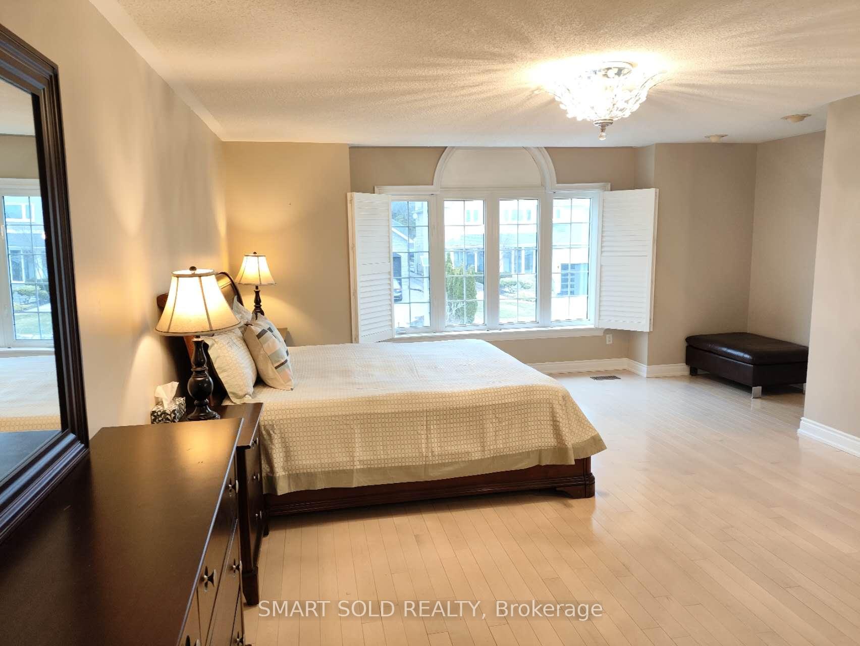 Photo 6 of 67 Chantilly Crescent, Richmond Hill, Westbrook — HOMEH
