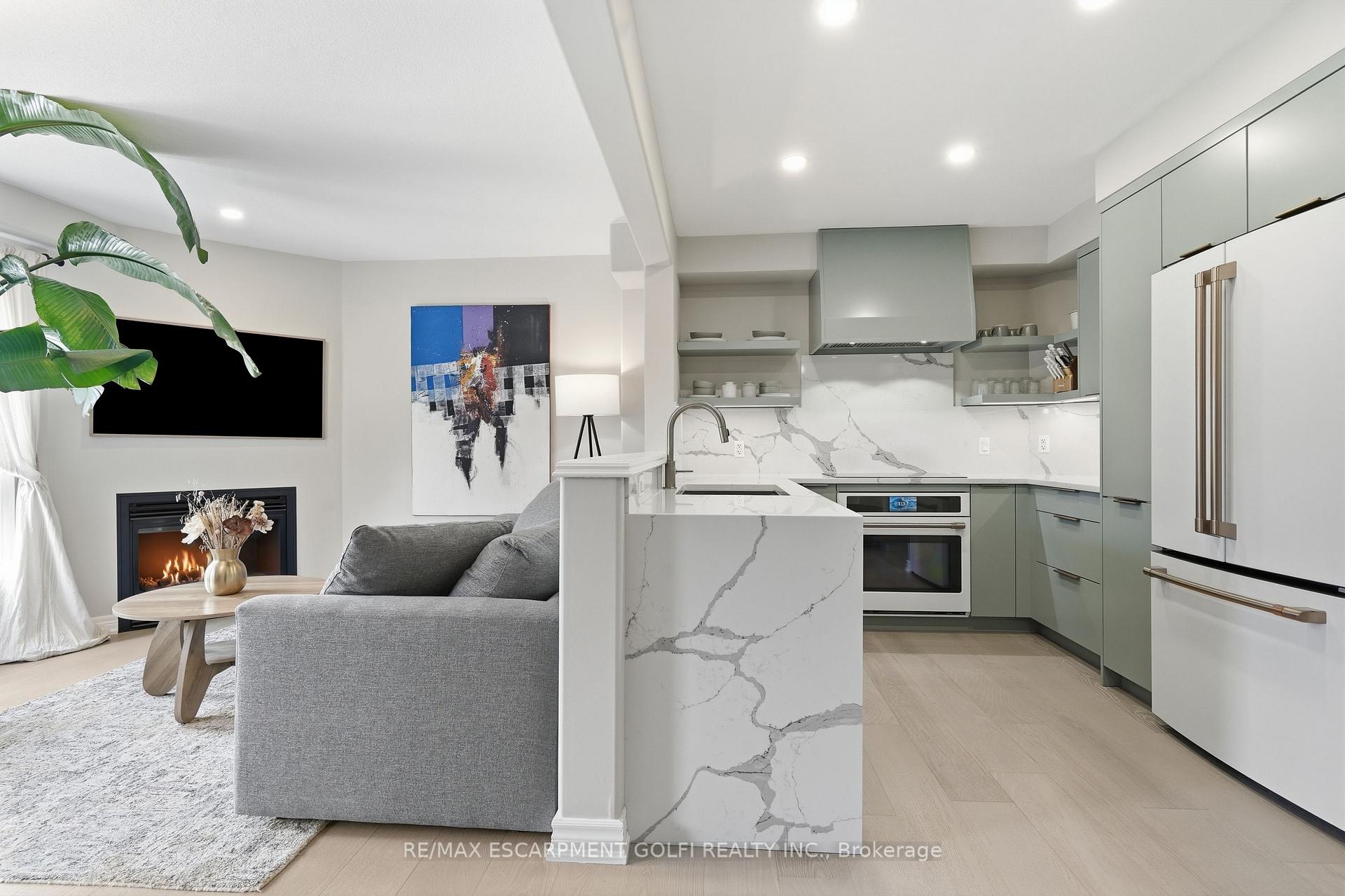 Photo 9 of 4480 Comfort Crescent, Lincoln, Beamsville — HOMEH