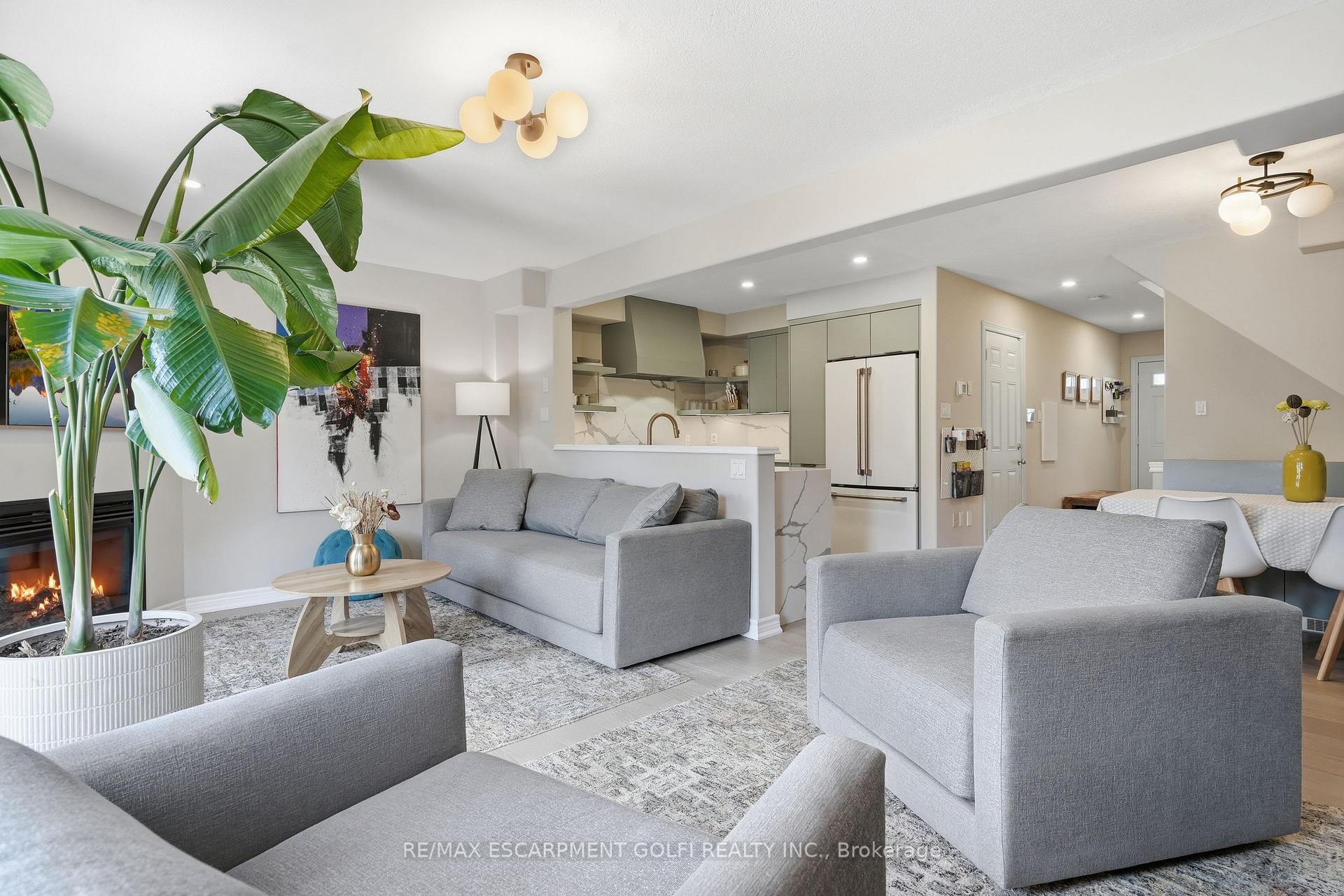 Photo 14 of 4480 Comfort Crescent, Lincoln, Beamsville — HOMEH