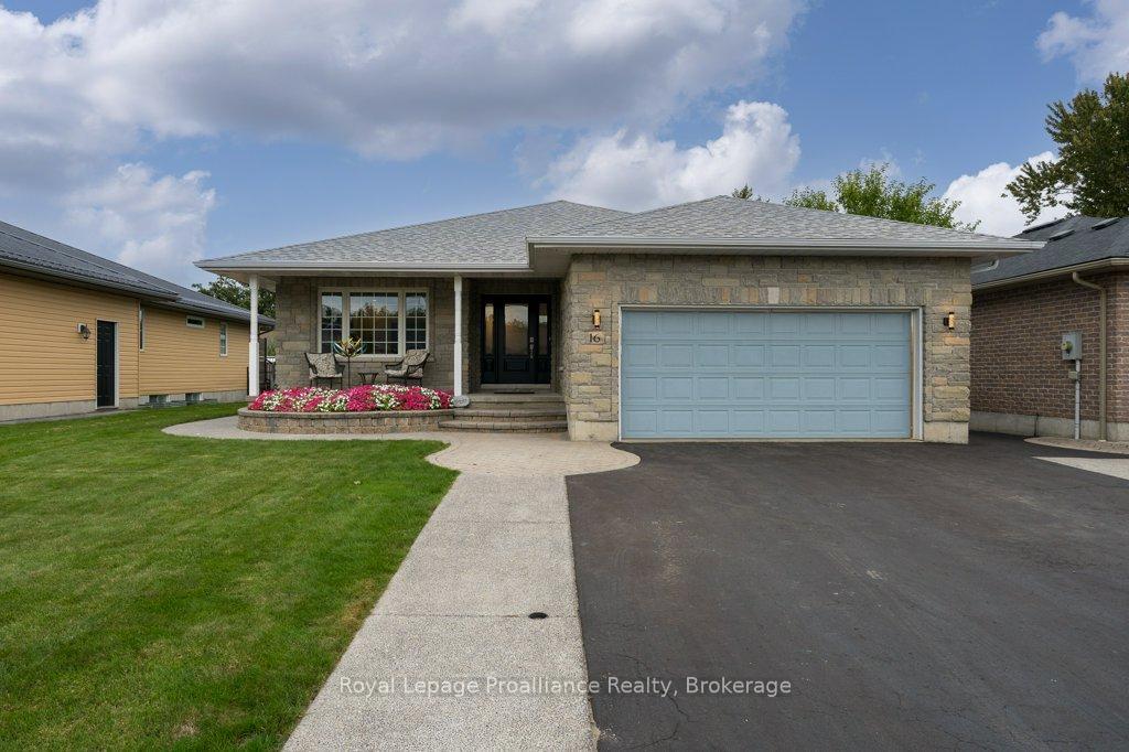 Photo 1 of 16 Forest Valley Drive, Quinte West, Frankford Ward — HOMEH