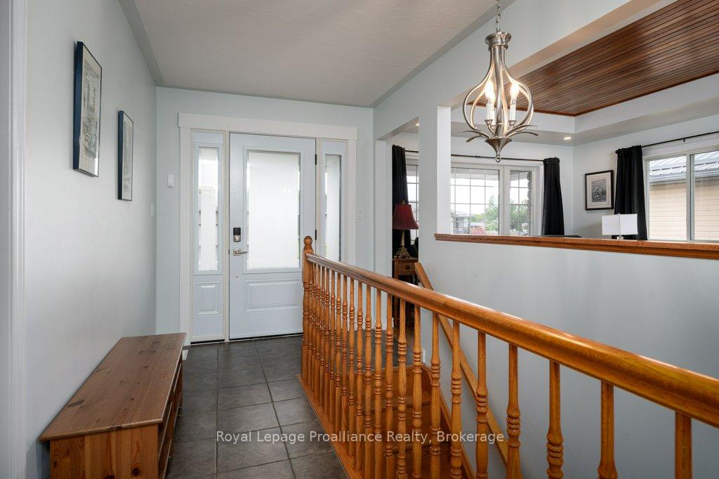 Photo 13 of 16 Forest Valley Drive, Quinte West, Frankford Ward — HOMEH